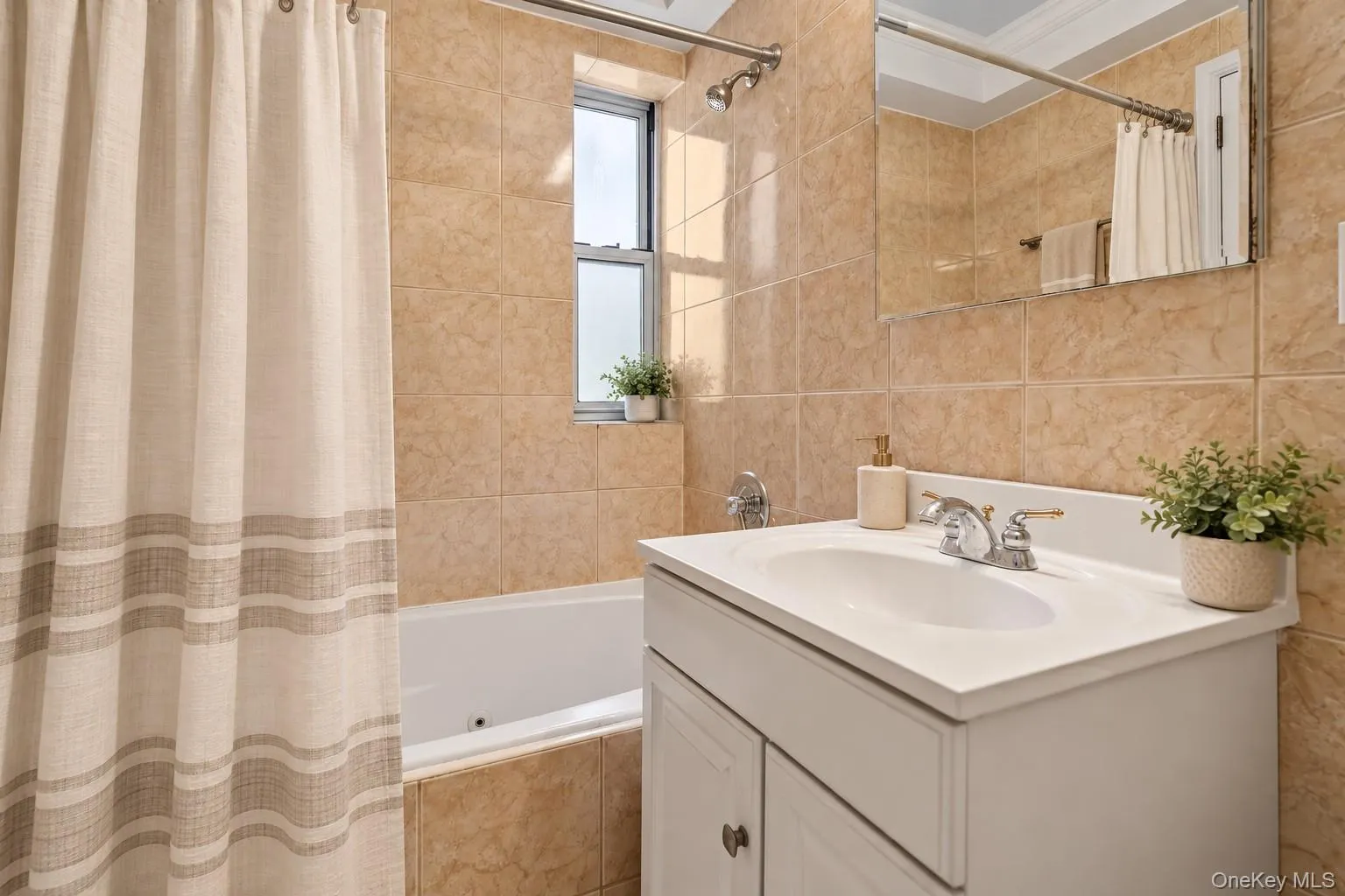 2299 Palmer Avenue, New Rochelle, NY, 1 Bedroom Bedrooms, 3 Rooms Rooms,1 BathroomBathrooms,Residential,For Rent,Palmer,0,1060882 2299 Palmer Avenue, New Rochelle, NY, 1 Bedroom Bedrooms, 3 Rooms Rooms,1 BathroomBathrooms,Residential,For Rent,Palmer,0,1060882