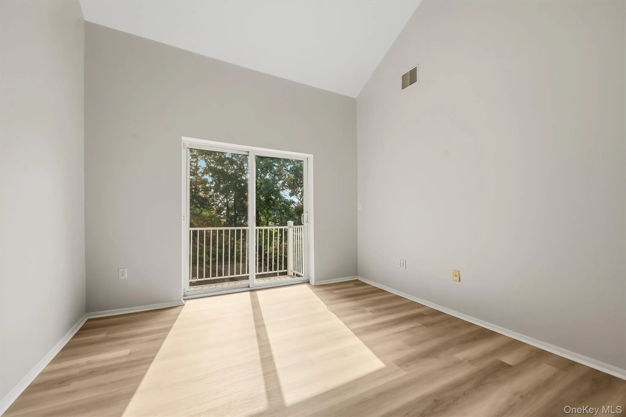 10-12 Chestnut Street, Ramapo, NY, 2 Bedroom Bedrooms, 9 Room Rooms,2 BathroomBathrooms,Residential Lease,For Rent,Chestnut,0,1060891 10-12 Chestnut Street, Ramapo, NY, 2 Bedroom Bedrooms, 9 Room Rooms,2 BathroomBathrooms,Residential Lease,For Rent,Chestnut,0,1060891