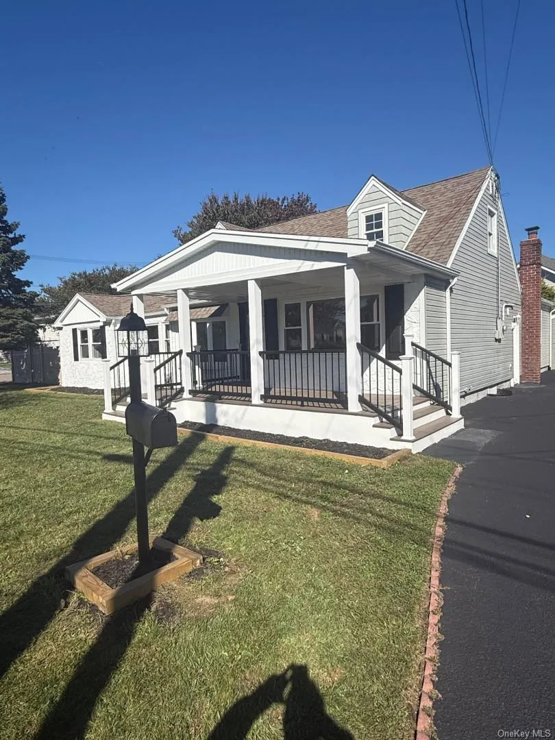 51 Tameling Avenue, Babylon, NY, 5 Bedrooms Bedrooms, 11 Rooms Rooms,2 BathroomsBathrooms,Residential,For Rent,Tameling,0,1060910 51 Tameling Avenue, Babylon, NY, 5 Bedrooms Bedrooms, 11 Rooms Rooms,2 BathroomsBathrooms,Residential,For Rent,Tameling,0,1060910