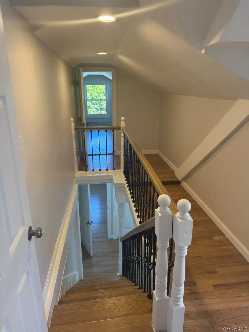 51 Tameling Avenue, Babylon, NY, 5 Bedrooms Bedrooms, 11 Rooms Rooms,2 BathroomsBathrooms,Residential,For Rent,Tameling,0,1060910 51 Tameling Avenue, Babylon, NY, 5 Bedrooms Bedrooms, 11 Rooms Rooms,2 BathroomsBathrooms,Residential,For Rent,Tameling,0,1060910