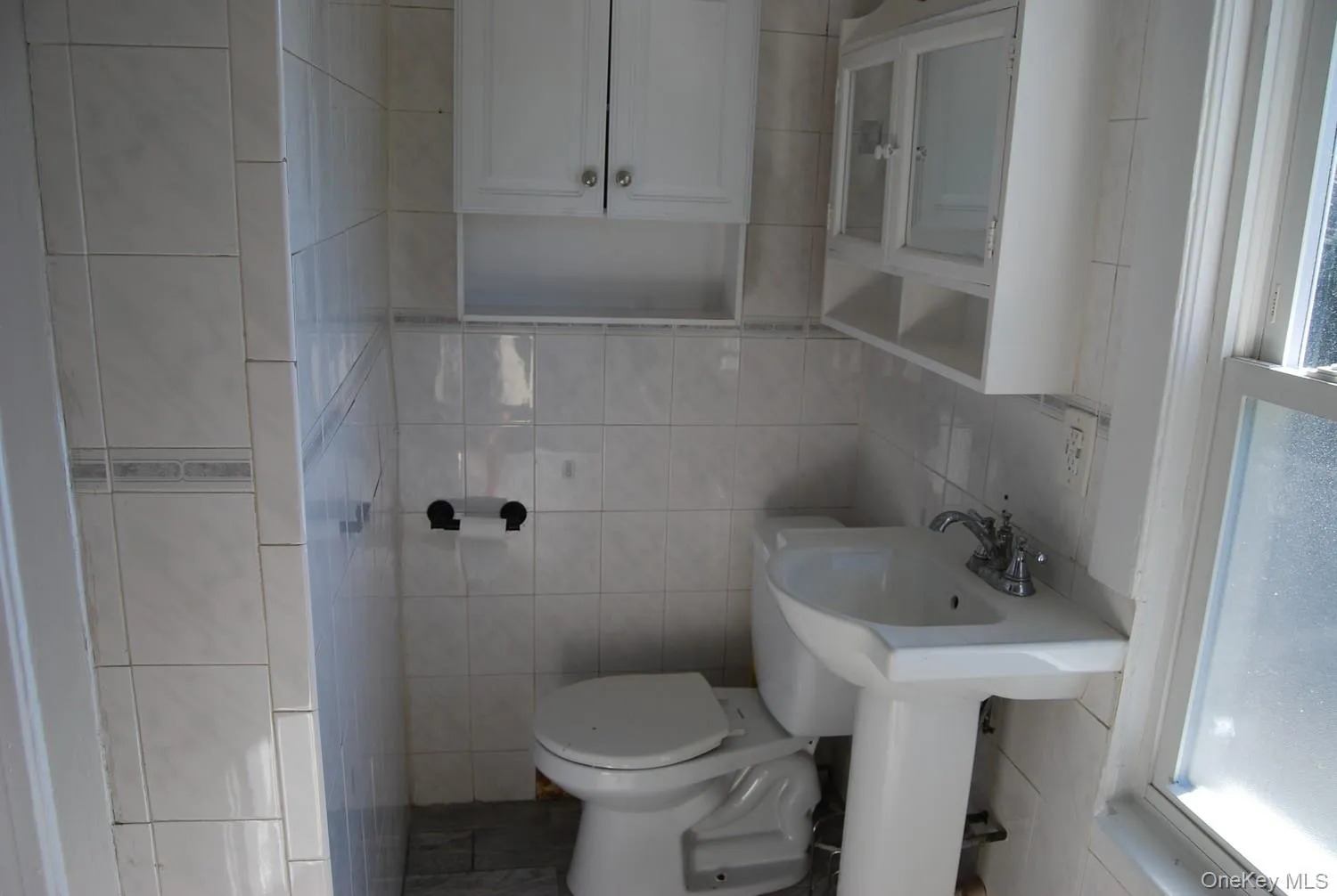 62 Cross Street, Oyster Bay, NY, 1 Bedroom Bedrooms, 3 Room Rooms,1 BathroomBathrooms,Residential Lease,For Rent,Cross,0,1060913 62 Cross Street, Oyster Bay, NY, 1 Bedroom Bedrooms, 3 Room Rooms,1 BathroomBathrooms,Residential Lease,For Rent,Cross,0,1060913