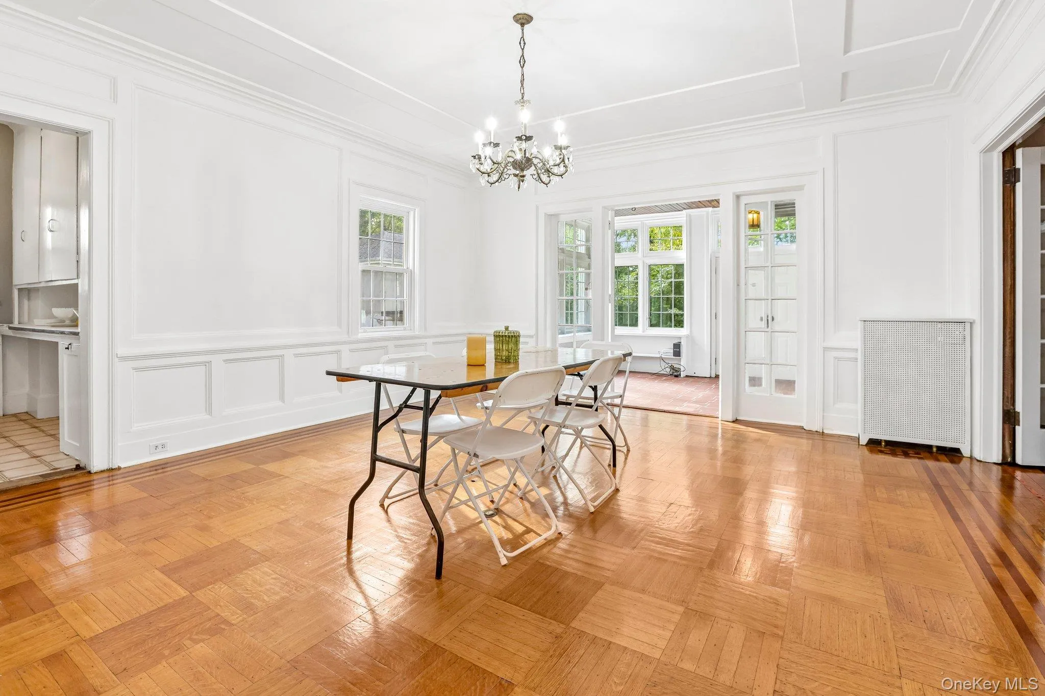 131 Esplanade, Mount Vernon, NY, 6 Bedrooms Bedrooms, 12 Rooms Rooms,5 BathroomsBathrooms,Residential,For Rent,Esplanade,0,1060917 131 Esplanade, Mount Vernon, NY, 6 Bedrooms Bedrooms, 12 Rooms Rooms,5 BathroomsBathrooms,Residential,For Rent,Esplanade,0,1060917