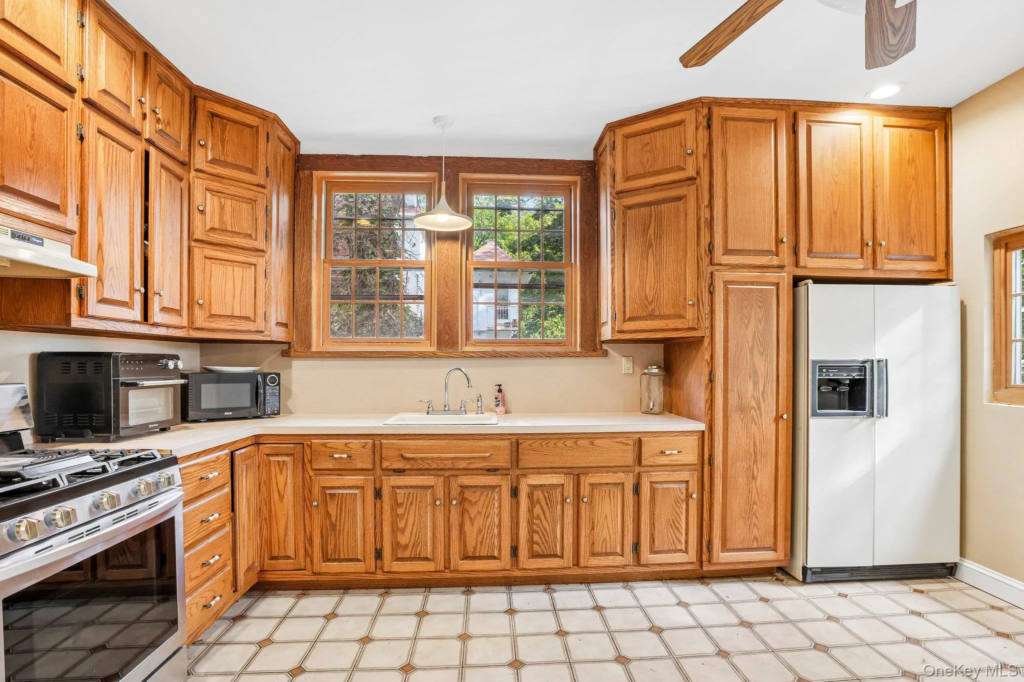 131 Esplanade, Mount Vernon, NY, 6 Bedrooms Bedrooms, 12 Rooms Rooms,5 BathroomsBathrooms,Residential,For Rent,Esplanade,0,1060917 131 Esplanade, Mount Vernon, NY, 6 Bedrooms Bedrooms, 12 Rooms Rooms,5 BathroomsBathrooms,Residential,For Rent,Esplanade,0,1060917