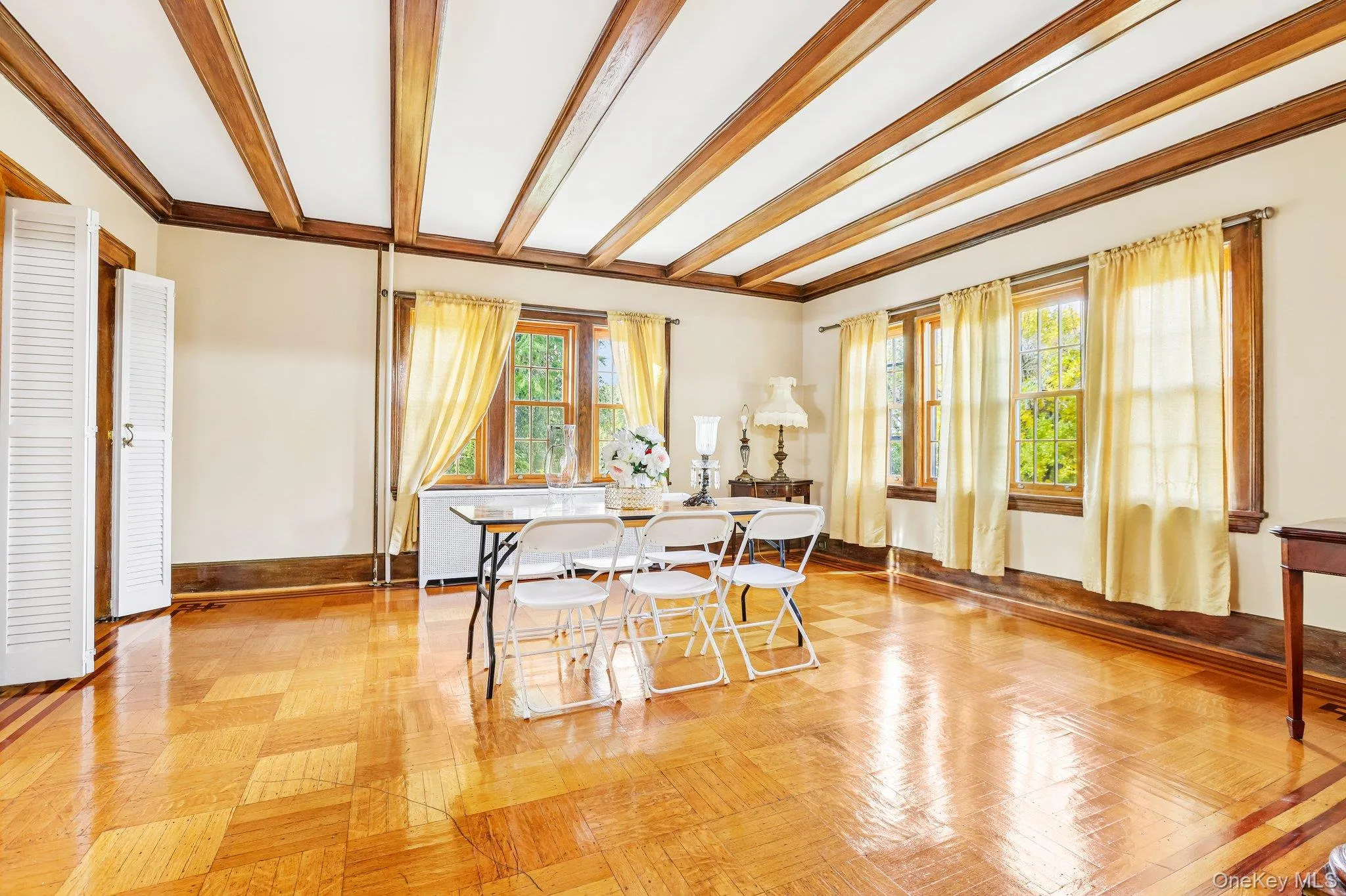 131 Esplanade, Mount Vernon, NY, 6 Bedrooms Bedrooms, 12 Rooms Rooms,5 BathroomsBathrooms,Residential,For Rent,Esplanade,0,1060917 131 Esplanade, Mount Vernon, NY, 6 Bedrooms Bedrooms, 12 Rooms Rooms,5 BathroomsBathrooms,Residential,For Rent,Esplanade,0,1060917