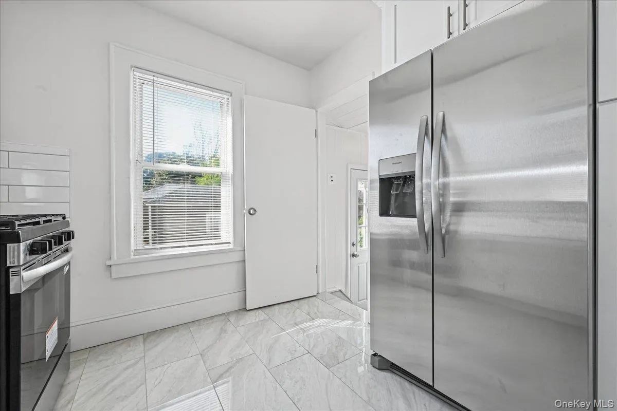 179-12 145th Road, New York, NY, 3 Bedrooms Bedrooms, 6 Rooms Rooms,2 BathroomsBathrooms,Residential,For Rent,145th,0,1060928 179-12 145th Road, New York, NY, 3 Bedrooms Bedrooms, 6 Rooms Rooms,2 BathroomsBathrooms,Residential,For Rent,145th,0,1060928