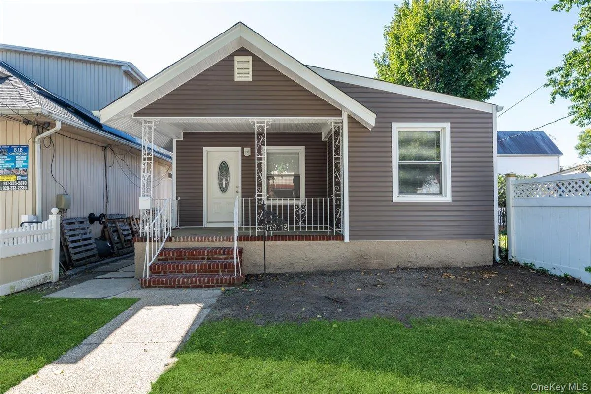 179-12 145th Road, New York, NY, 3 Bedrooms Bedrooms, 6 Rooms Rooms,2 BathroomsBathrooms,Residential,For Rent,145th,0,1060928 179-12 145th Road, New York, NY, 3 Bedrooms Bedrooms, 6 Rooms Rooms,2 BathroomsBathrooms,Residential,For Rent,145th,0,1060928
