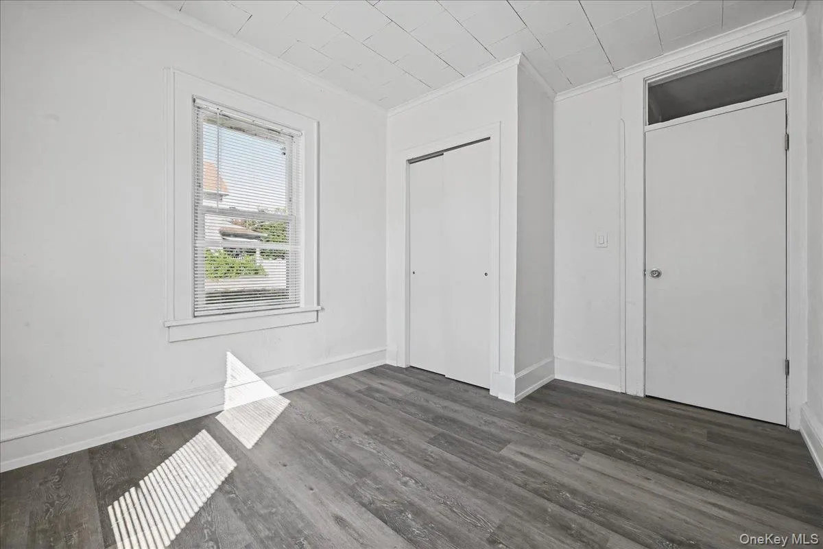 179-12 145th Road, New York, NY, 3 Bedrooms Bedrooms, 6 Rooms Rooms,2 BathroomsBathrooms,Residential,For Rent,145th,0,1060928 179-12 145th Road, New York, NY, 3 Bedrooms Bedrooms, 6 Rooms Rooms,2 BathroomsBathrooms,Residential,For Rent,145th,0,1060928