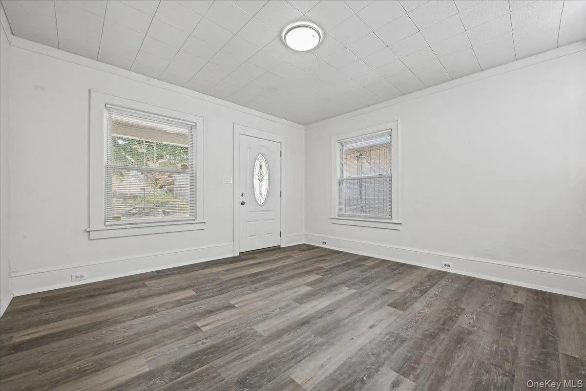 179-12 145th Road, New York, NY, 3 Bedrooms Bedrooms, 6 Rooms Rooms,2 BathroomsBathrooms,Residential,For Rent,145th,0,1060928 179-12 145th Road, New York, NY, 3 Bedrooms Bedrooms, 6 Rooms Rooms,2 BathroomsBathrooms,Residential,For Rent,145th,0,1060928