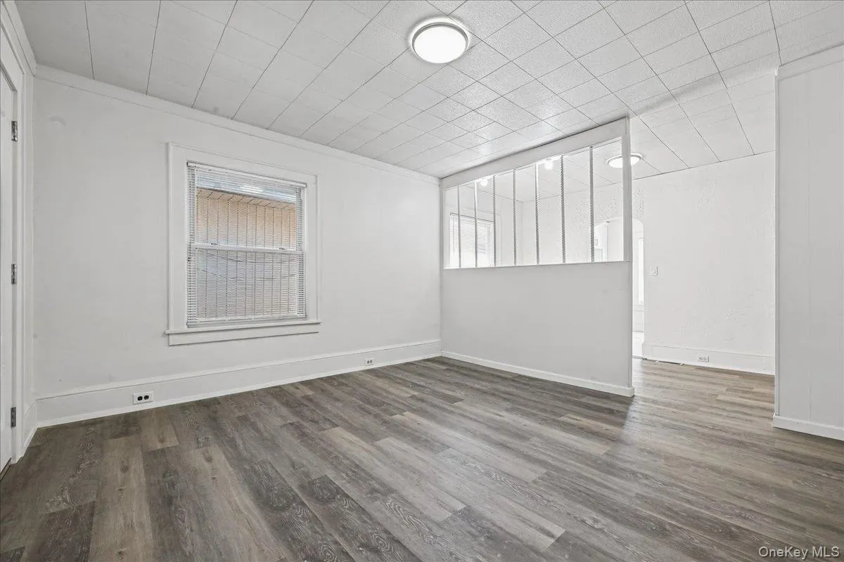 179-12 145th Road, New York, NY, 3 Bedrooms Bedrooms, 6 Rooms Rooms,2 BathroomsBathrooms,Residential,For Rent,145th,0,1060928 179-12 145th Road, New York, NY, 3 Bedrooms Bedrooms, 6 Rooms Rooms,2 BathroomsBathrooms,Residential,For Rent,145th,0,1060928