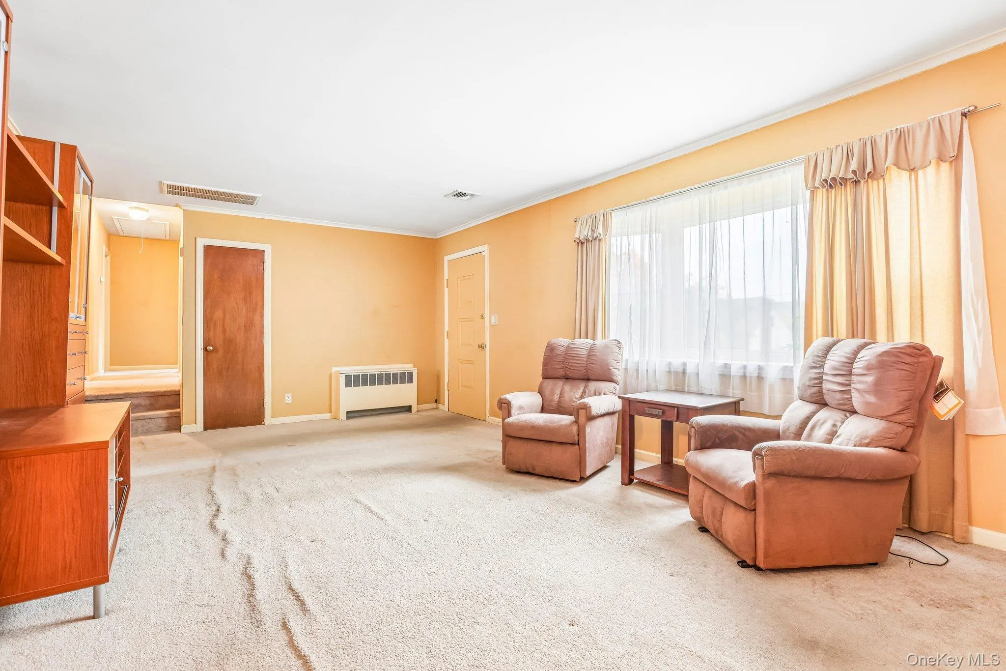 Entry / living Room Entry / living Room