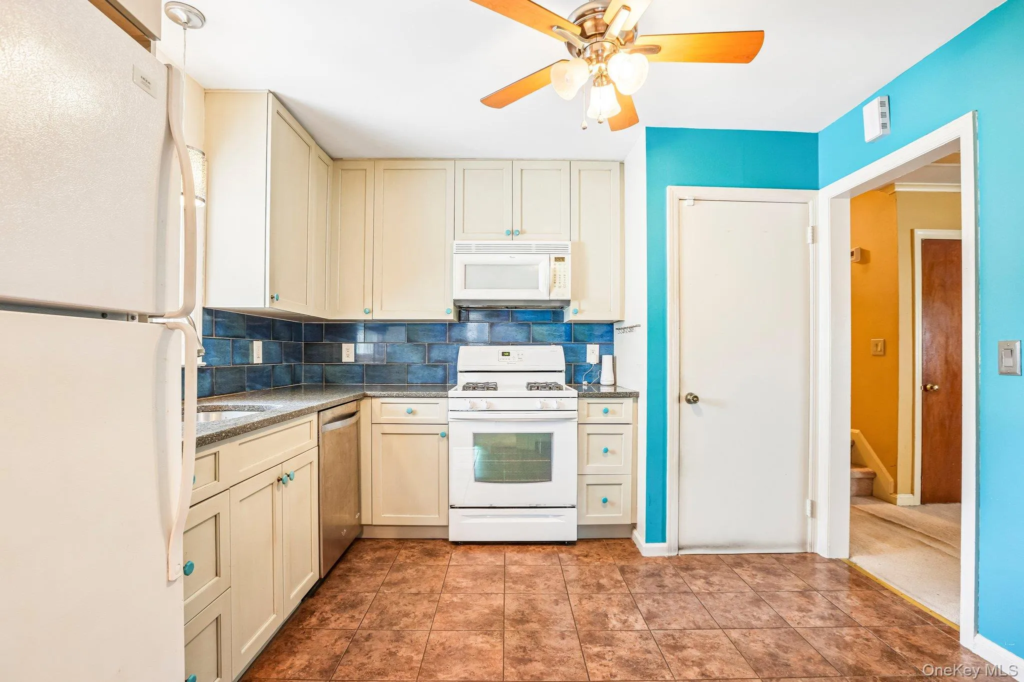 7 Albro Lane, White Plains, NY, 4 Bedrooms Bedrooms, 10 Rooms Rooms,3 BathroomsBathrooms,Residential,For Rent,Albro,0,1060931 7 Albro Lane, White Plains, NY, 4 Bedrooms Bedrooms, 10 Rooms Rooms,3 BathroomsBathrooms,Residential,For Rent,Albro,0,1060931