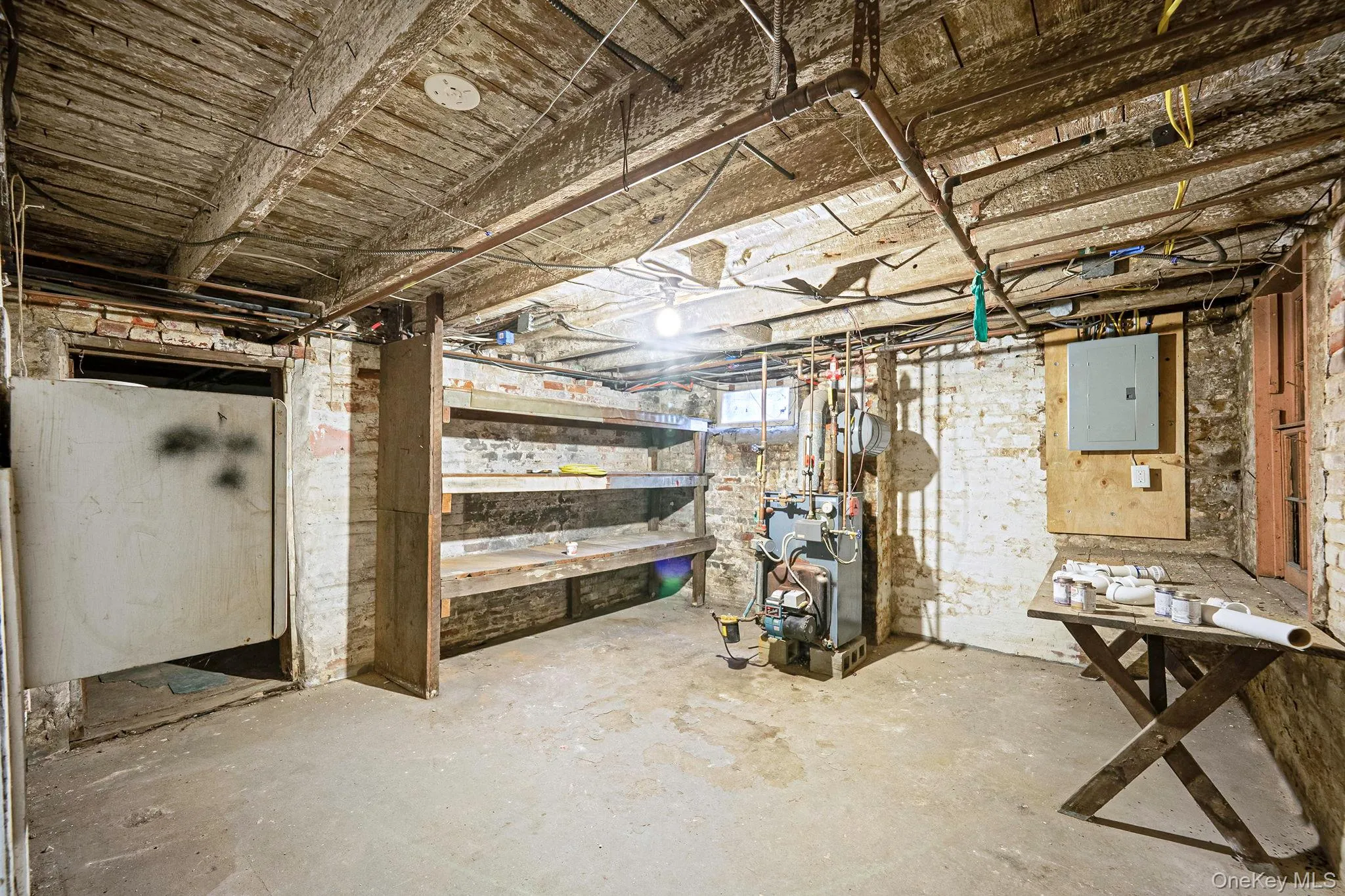 52 Coles Street, Glen Cove, NY, 3 Bedrooms Bedrooms, 7 Rooms Rooms,1 BathroomBathrooms,Residential,For Rent,Coles,0,1060933 52 Coles Street, Glen Cove, NY, 3 Bedrooms Bedrooms, 7 Rooms Rooms,1 BathroomBathrooms,Residential,For Rent,Coles,0,1060933