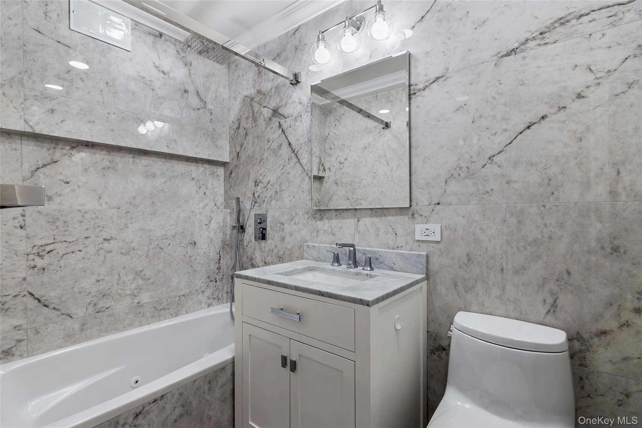 3755 Henry Hudson Parkway, New York, NY, 3 Bedroom Bedrooms, 6 Room Rooms,2 BathroomBathrooms,Residential Lease,For Rent,Henry Hudson,0,1060935 3755 Henry Hudson Parkway, New York, NY, 3 Bedroom Bedrooms, 6 Room Rooms,2 BathroomBathrooms,Residential Lease,For Rent,Henry Hudson,0,1060935