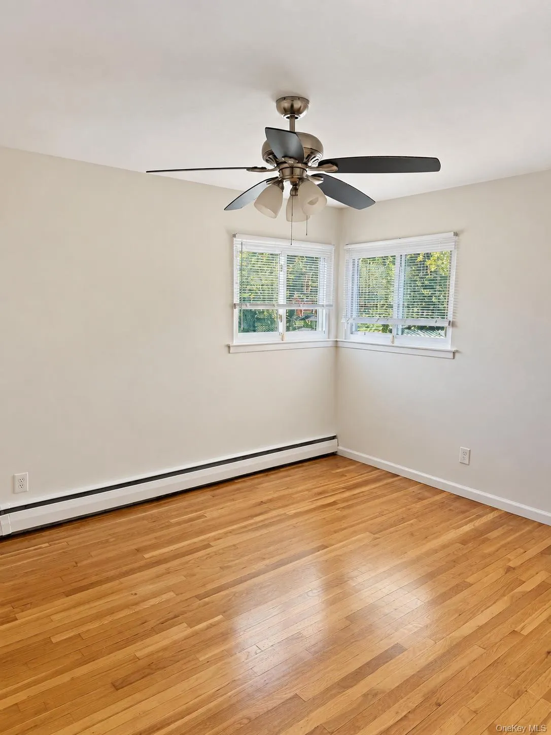94 Union Avenue, Babylon, NY, 3 Bedroom Bedrooms, 5 Room Rooms,2 BathroomBathrooms,Residential Lease,For Rent,Union,0,1060940 94 Union Avenue, Babylon, NY, 3 Bedroom Bedrooms, 5 Room Rooms,2 BathroomBathrooms,Residential Lease,For Rent,Union,0,1060940
