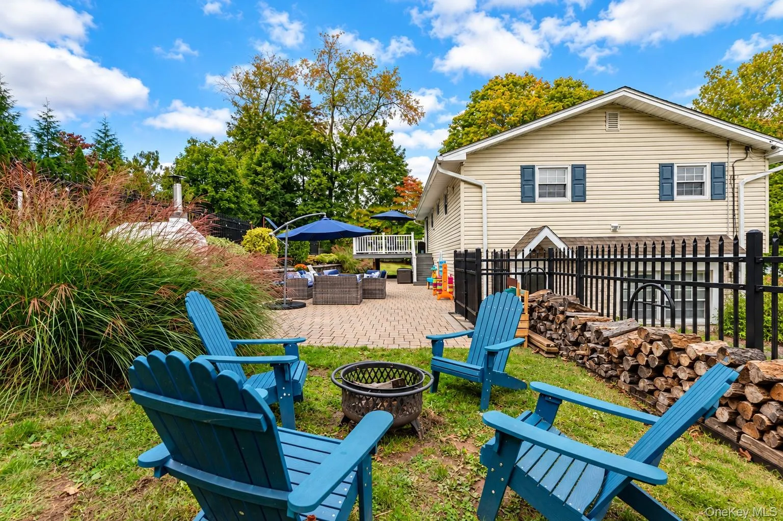 34 East Street, Clarkstown, NY, 4 Bedrooms Bedrooms, 9 Rooms Rooms,2 BathroomsBathrooms,Residential,For Rent,East,0,1060947 34 East Street, Clarkstown, NY, 4 Bedrooms Bedrooms, 9 Rooms Rooms,2 BathroomsBathrooms,Residential,For Rent,East,0,1060947