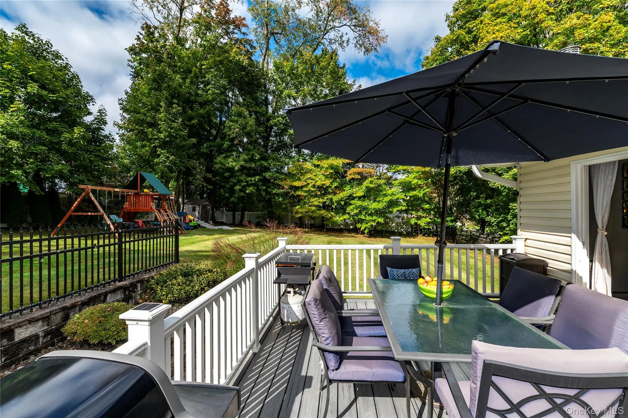 34 East Street, Clarkstown, NY, 4 Bedrooms Bedrooms, 9 Rooms Rooms,2 BathroomsBathrooms,Residential,For Rent,East,0,1060947 34 East Street, Clarkstown, NY, 4 Bedrooms Bedrooms, 9 Rooms Rooms,2 BathroomsBathrooms,Residential,For Rent,East,0,1060947