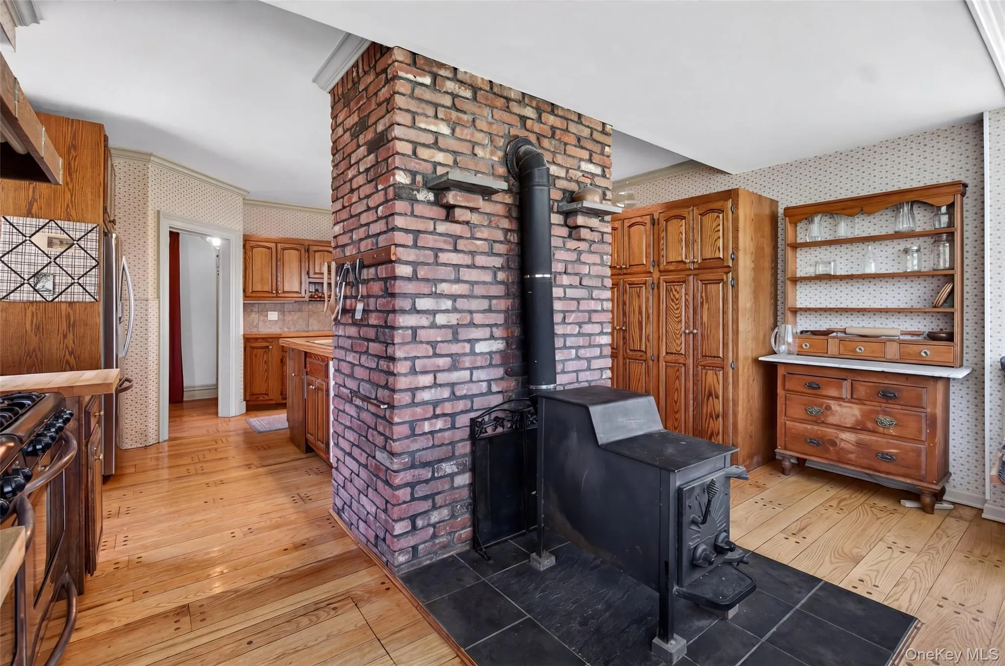 19 High Street, Chester Town, NY, 7 Bedrooms Bedrooms, 14 Rooms Rooms,4 BathroomsBathrooms,Residential Lease,For Rent,High,0,1060955 19 High Street, Chester Town, NY, 7 Bedrooms Bedrooms, 14 Rooms Rooms,4 BathroomsBathrooms,Residential Lease,For Rent,High,0,1060955