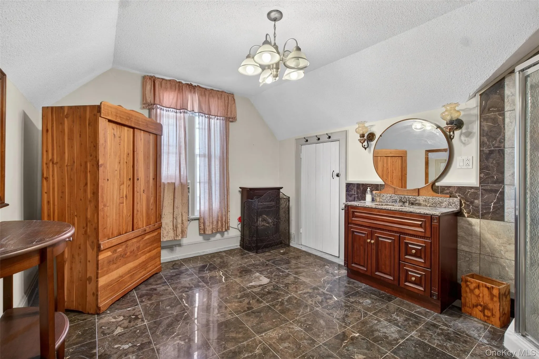 19 High Street, Chester Town, NY, 7 Bedrooms Bedrooms, 14 Rooms Rooms,4 BathroomsBathrooms,Residential Lease,For Rent,High,0,1060955 19 High Street, Chester Town, NY, 7 Bedrooms Bedrooms, 14 Rooms Rooms,4 BathroomsBathrooms,Residential Lease,For Rent,High,0,1060955
