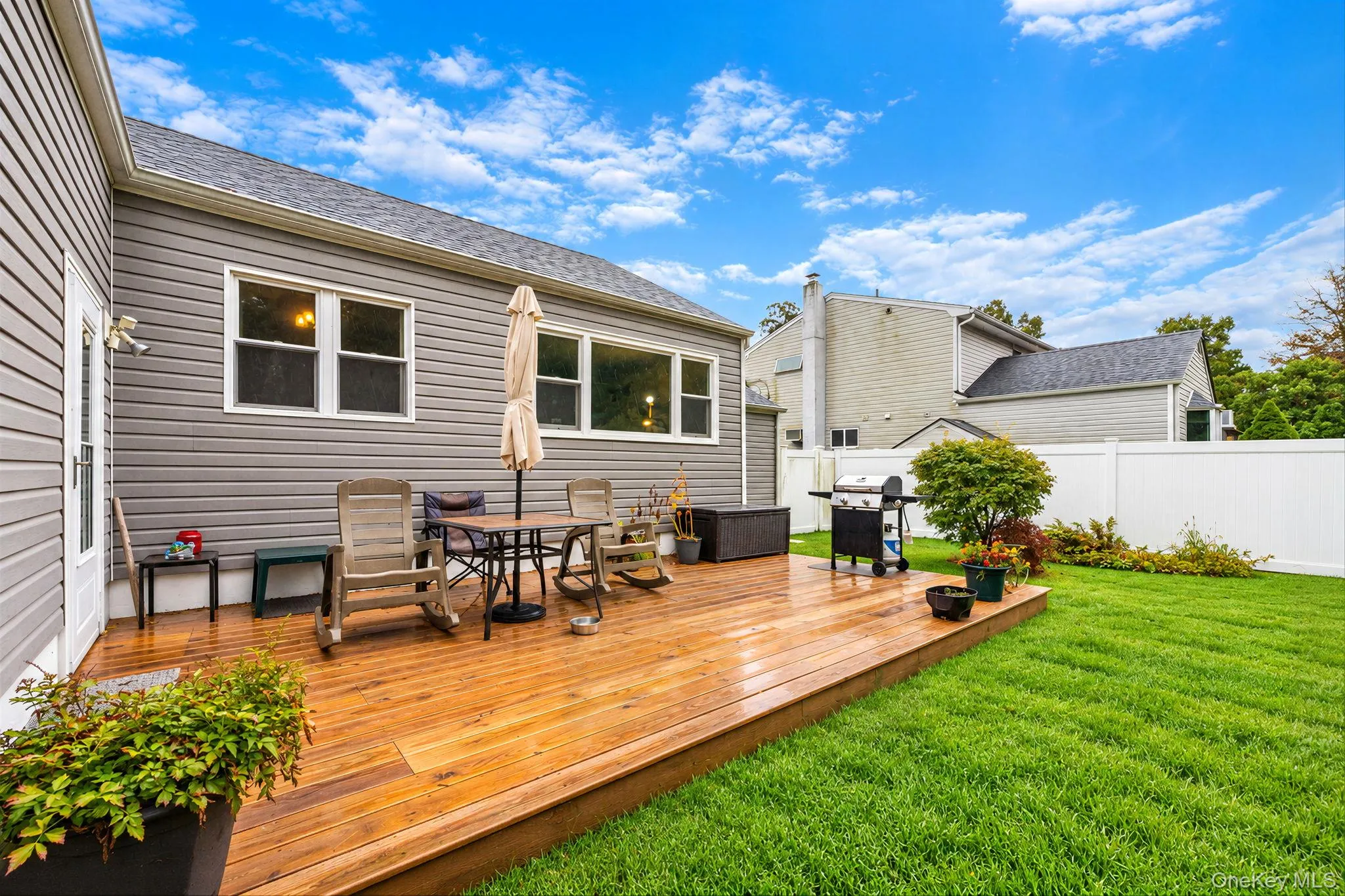 24 Chapel Place, Babylon, NY, 3 Bedrooms Bedrooms, 6 Rooms Rooms,2 BathroomsBathrooms,Residential,For Rent,Chapel,0,1060957 24 Chapel Place, Babylon, NY, 3 Bedrooms Bedrooms, 6 Rooms Rooms,2 BathroomsBathrooms,Residential,For Rent,Chapel,0,1060957