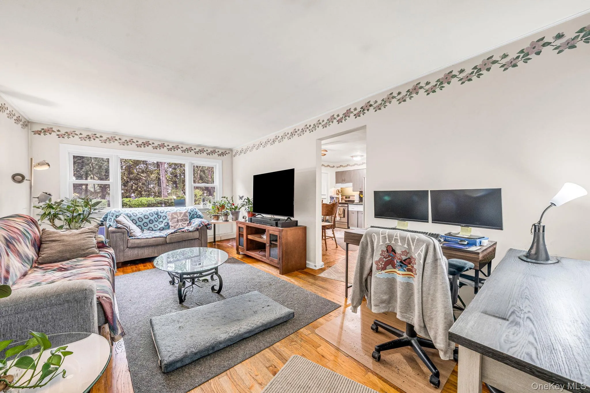 24 Chapel Place, Babylon, NY, 3 Bedrooms Bedrooms, 6 Rooms Rooms,2 BathroomsBathrooms,Residential,For Rent,Chapel,0,1060957 24 Chapel Place, Babylon, NY, 3 Bedrooms Bedrooms, 6 Rooms Rooms,2 BathroomsBathrooms,Residential,For Rent,Chapel,0,1060957