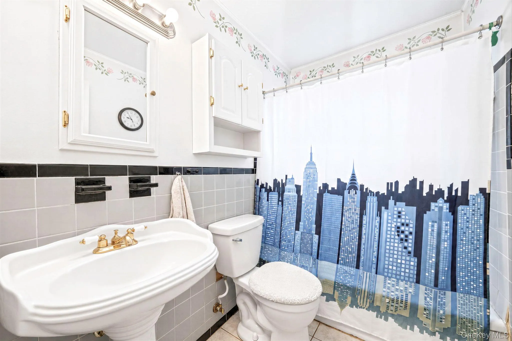 24 Chapel Place, Babylon, NY, 3 Bedrooms Bedrooms, 6 Rooms Rooms,2 BathroomsBathrooms,Residential,For Rent,Chapel,0,1060957 24 Chapel Place, Babylon, NY, 3 Bedrooms Bedrooms, 6 Rooms Rooms,2 BathroomsBathrooms,Residential,For Rent,Chapel,0,1060957