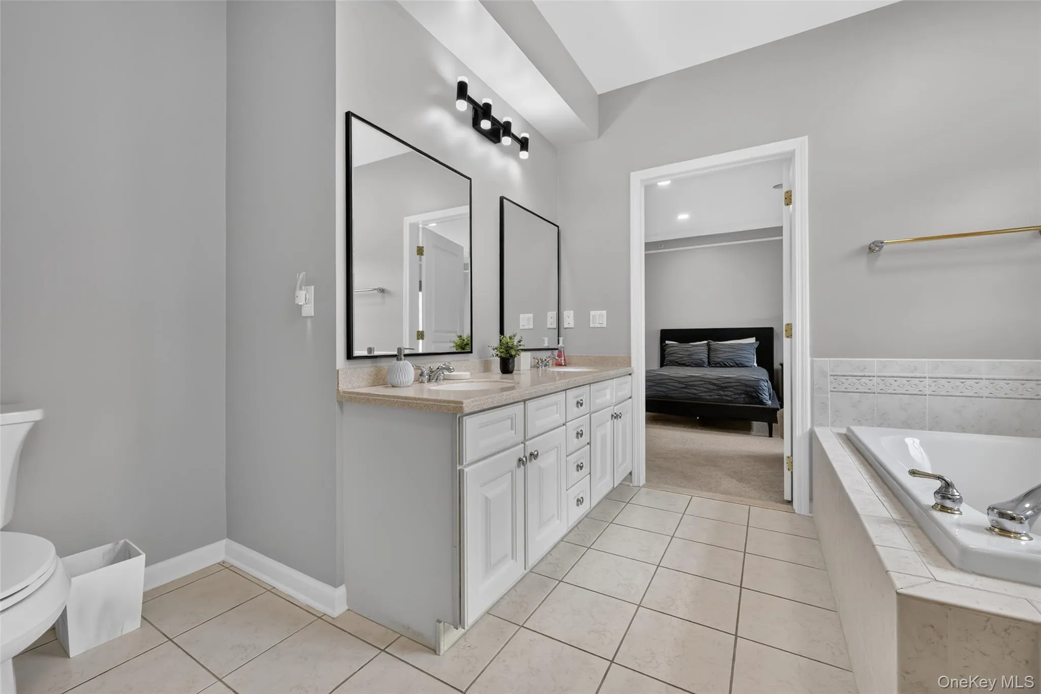 24 De Baun Avenue, Ramapo, NY, 2 Bedroom Bedrooms, 5 Room Rooms,2 BathroomBathrooms,Residential Lease,For Rent,De Baun,0,1060961 24 De Baun Avenue, Ramapo, NY, 2 Bedroom Bedrooms, 5 Room Rooms,2 BathroomBathrooms,Residential Lease,For Rent,De Baun,0,1060961