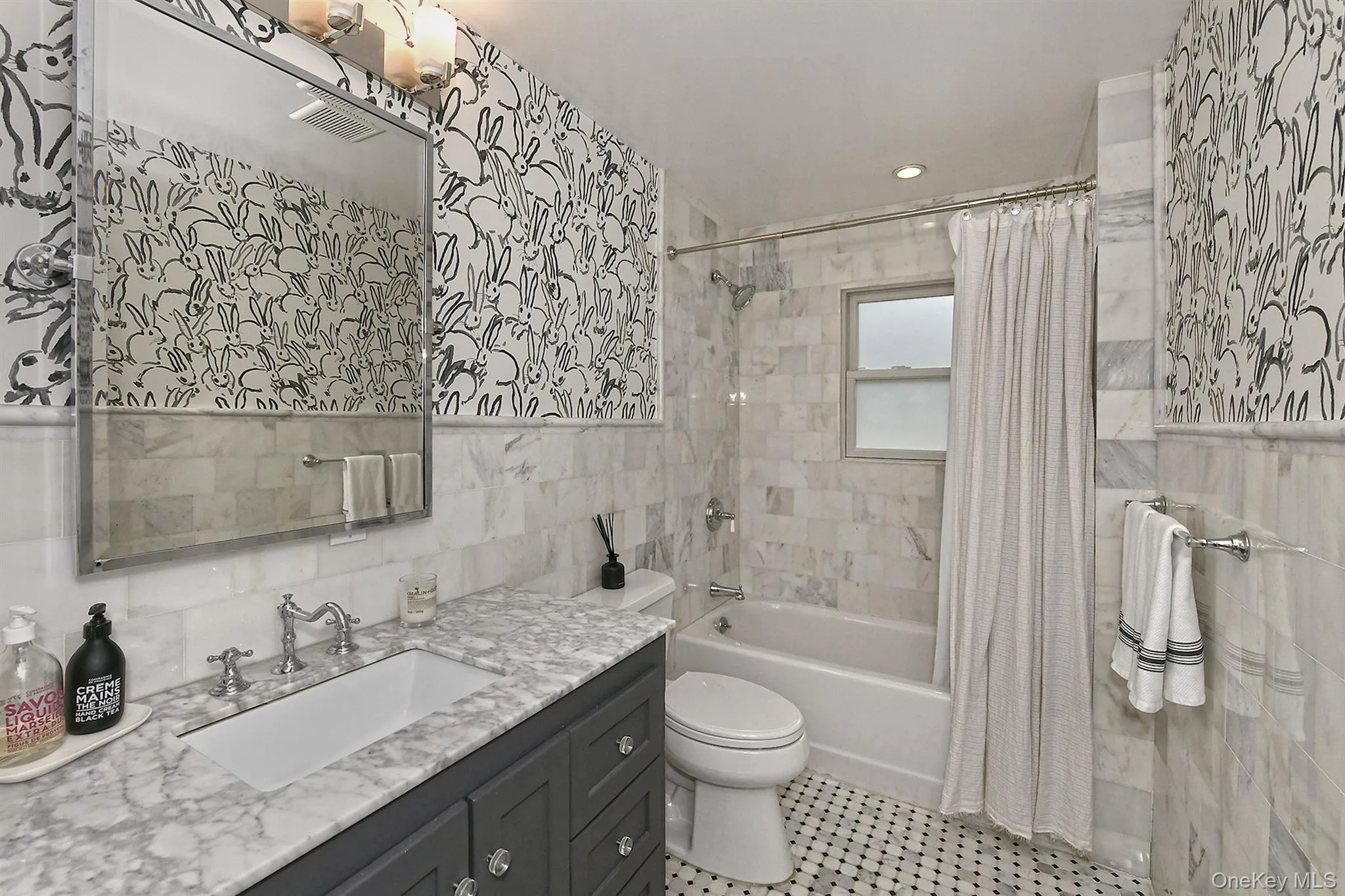 31 Huntington Bay Road, Huntington, NY, 3 Bedrooms Bedrooms, 8 Rooms Rooms,3 BathroomsBathrooms,Residential,For Rent,Huntington Bay,0,1060969 31 Huntington Bay Road, Huntington, NY, 3 Bedrooms Bedrooms, 8 Rooms Rooms,3 BathroomsBathrooms,Residential,For Rent,Huntington Bay,0,1060969