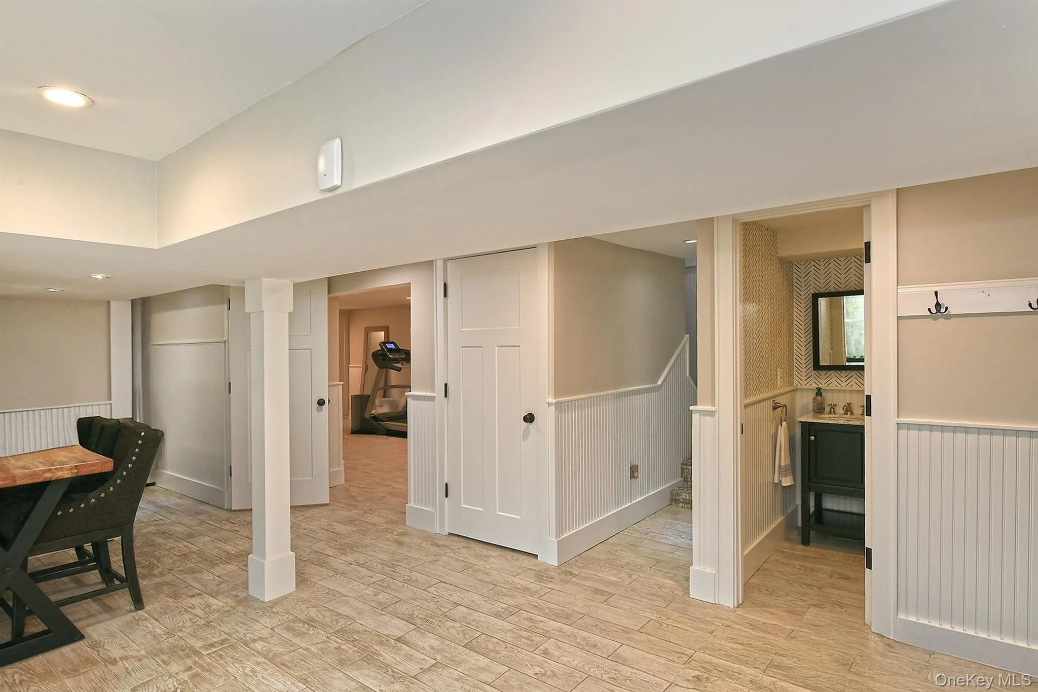 31 Huntington Bay Road, Huntington, NY, 3 Bedrooms Bedrooms, 8 Rooms Rooms,3 BathroomsBathrooms,Residential,For Rent,Huntington Bay,0,1060969 31 Huntington Bay Road, Huntington, NY, 3 Bedrooms Bedrooms, 8 Rooms Rooms,3 BathroomsBathrooms,Residential,For Rent,Huntington Bay,0,1060969