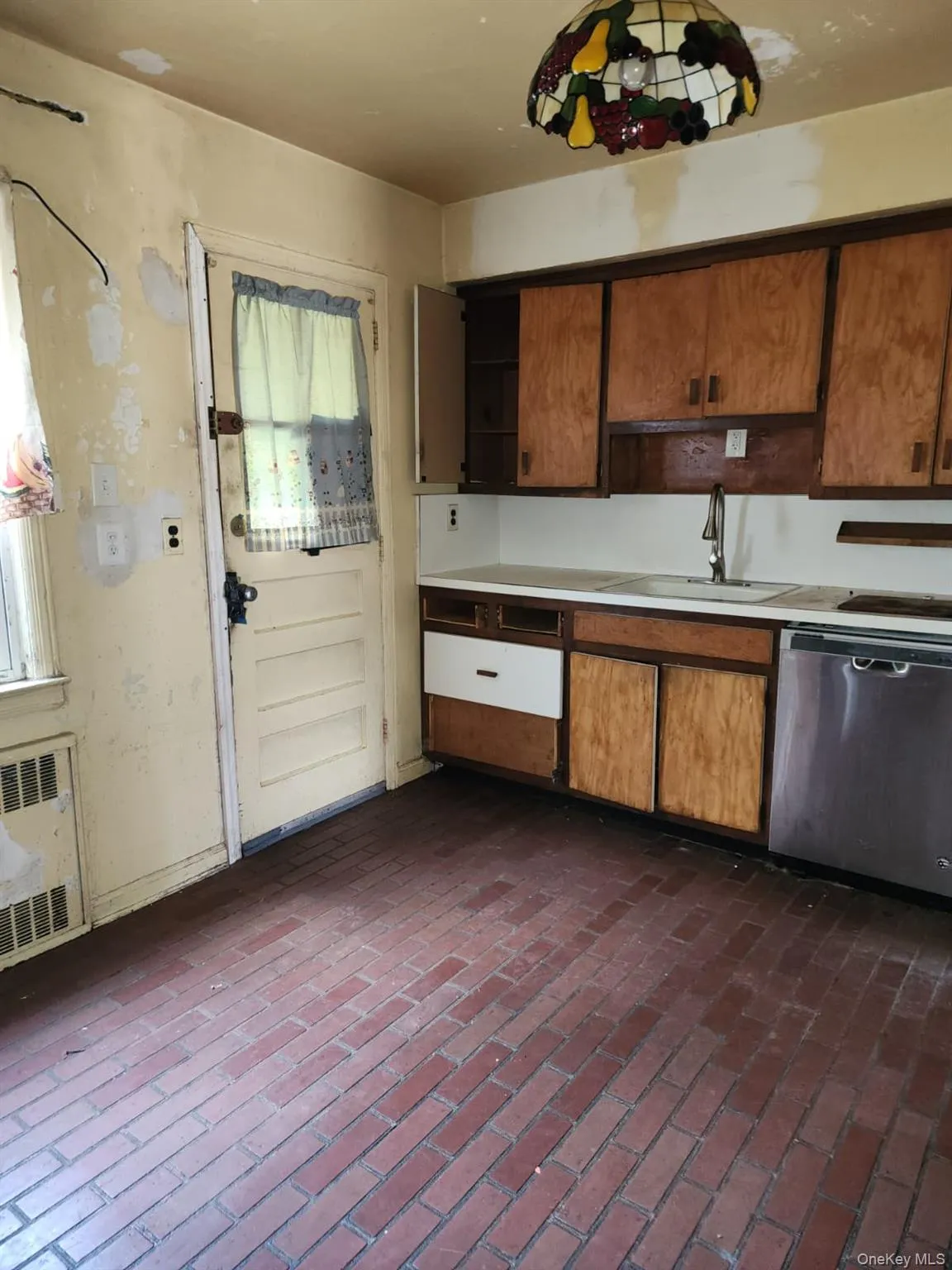 156 Brookside Ave., Hempstead, NY, 4 Bedrooms Bedrooms, 7 Rooms Rooms,2 BathroomsBathrooms,Residential,For Rent,Brookside Ave.,0,1060972 156 Brookside Ave., Hempstead, NY, 4 Bedrooms Bedrooms, 7 Rooms Rooms,2 BathroomsBathrooms,Residential,For Rent,Brookside Ave.,0,1060972