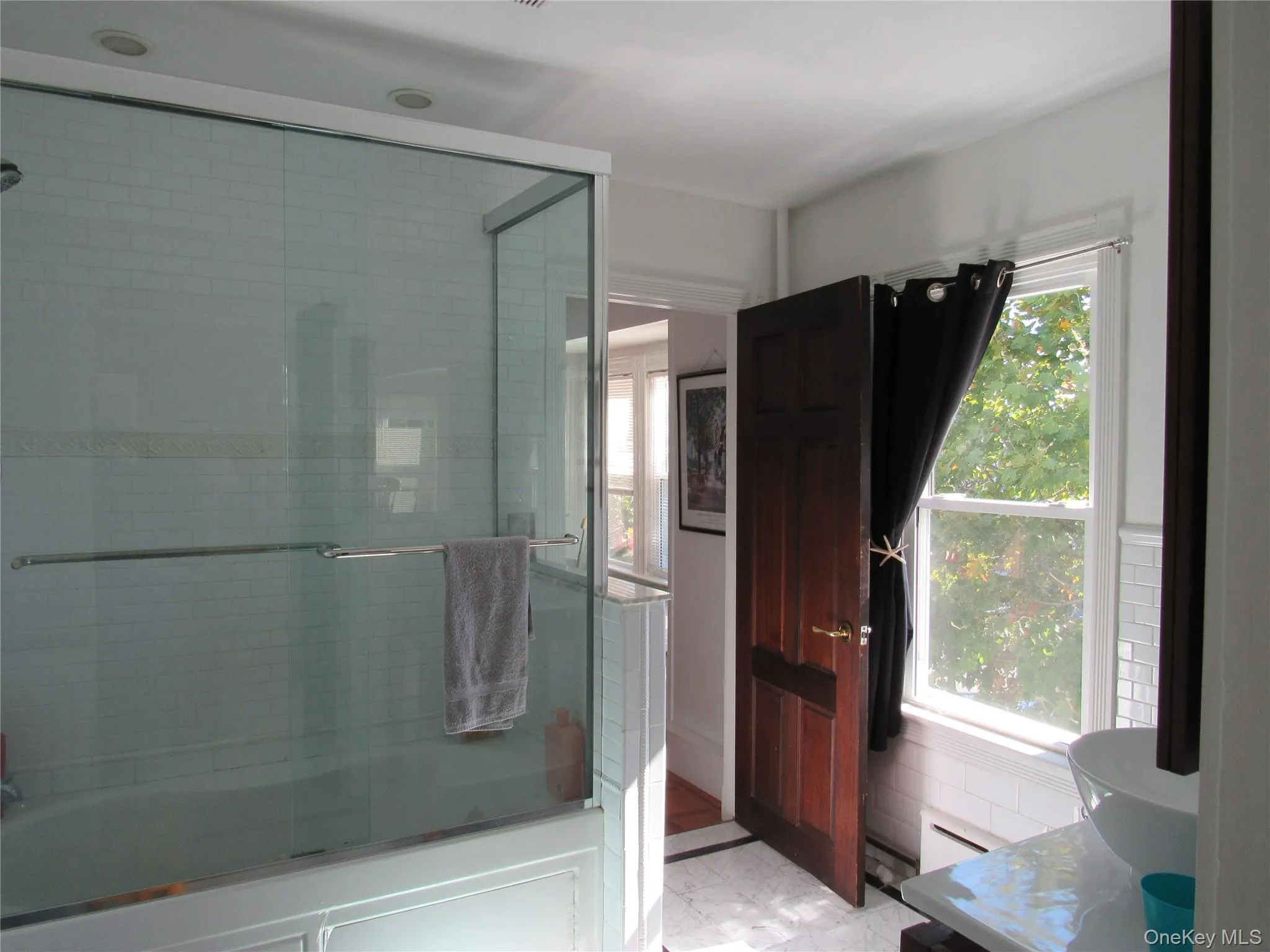 94 Main Street, Southampton, NY, 1 Bedroom Bedrooms, 3 Rooms Rooms,1 BathroomBathrooms,Residential Lease,For Rent,Main,0,1060975 94 Main Street, Southampton, NY, 1 Bedroom Bedrooms, 3 Rooms Rooms,1 BathroomBathrooms,Residential Lease,For Rent,Main,0,1060975