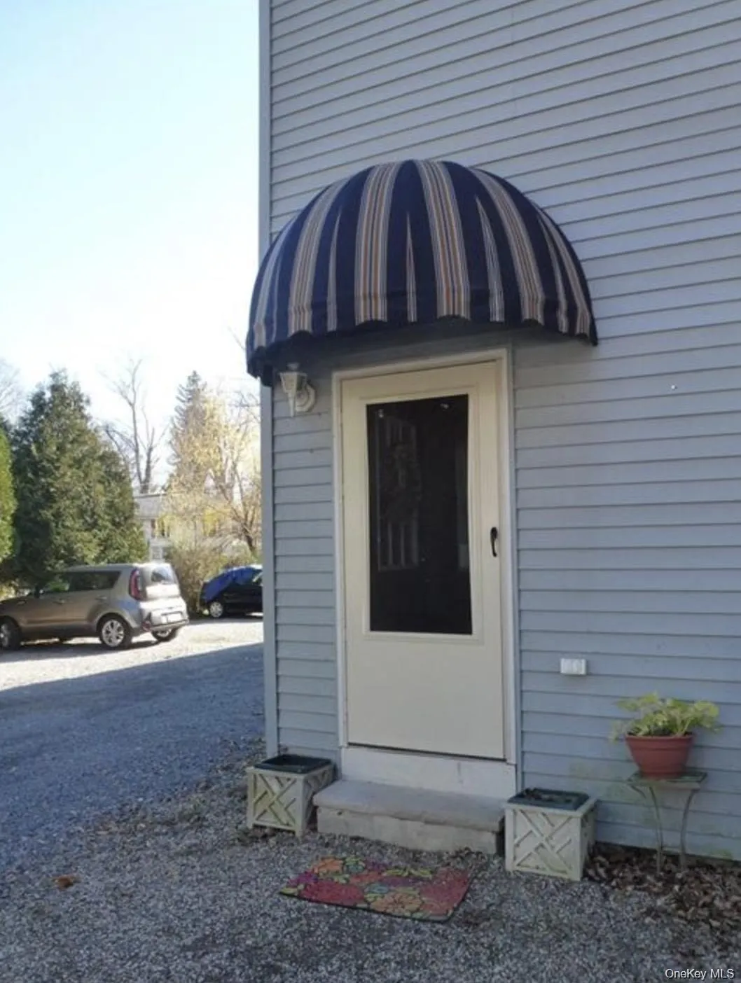 Entrance to property Entrance to property