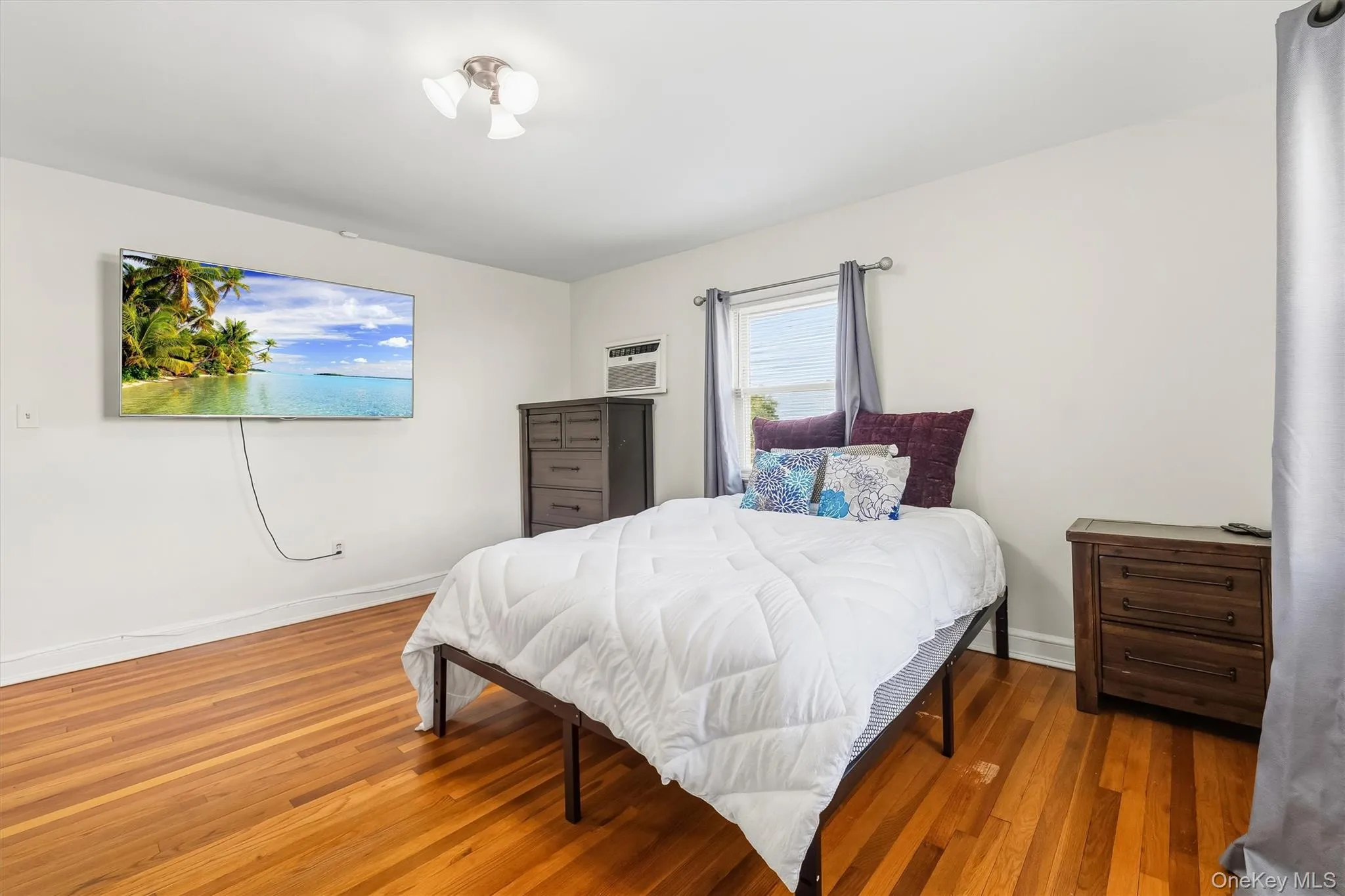 An additional bedroom provides space for guests, family, or a dedicated home office. An additional bedroom provides space for guests, family, or a dedicated home office.