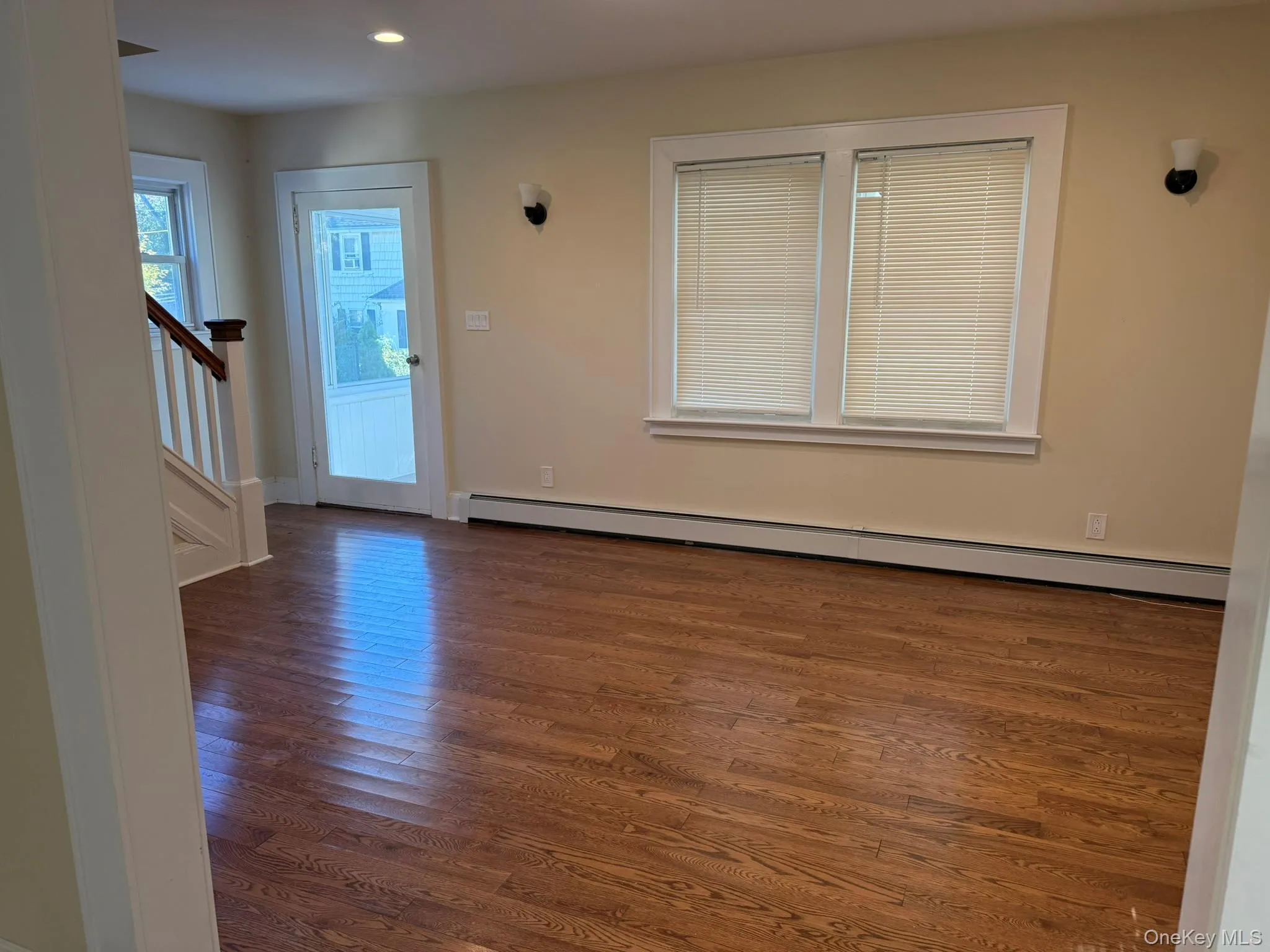 6 Red Brook Terrace, North Hempstead, NY, 3 Bedroom Bedrooms, 7 Room Rooms,1 BathroomBathrooms,Residential Lease,For Rent,Red Brook,0,1060980 6 Red Brook Terrace, North Hempstead, NY, 3 Bedroom Bedrooms, 7 Room Rooms,1 BathroomBathrooms,Residential Lease,For Rent,Red Brook,0,1060980