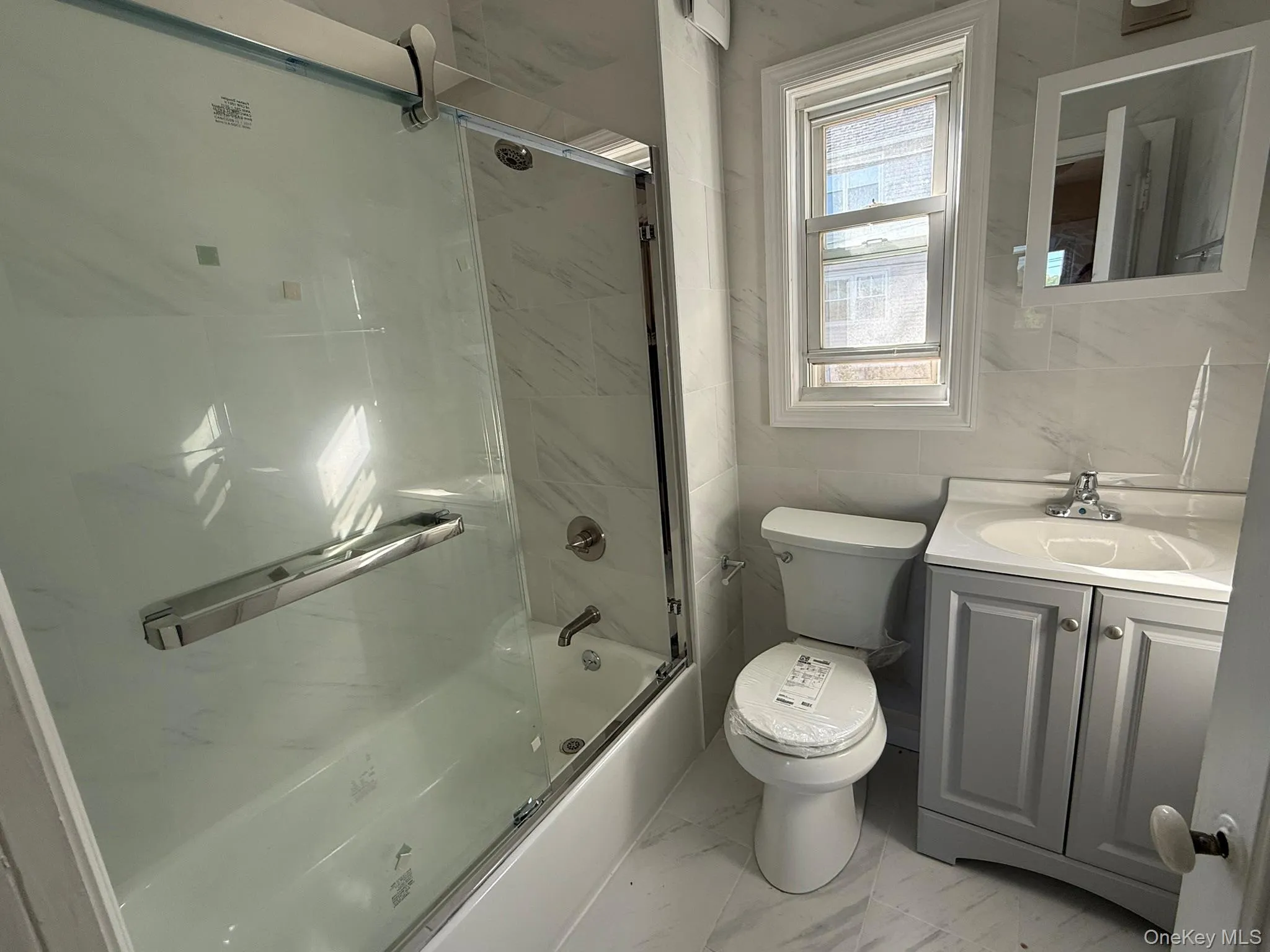 6 Red Brook Terrace, North Hempstead, NY, 3 Bedroom Bedrooms, 7 Room Rooms,1 BathroomBathrooms,Residential Lease,For Rent,Red Brook,0,1060980 6 Red Brook Terrace, North Hempstead, NY, 3 Bedroom Bedrooms, 7 Room Rooms,1 BathroomBathrooms,Residential Lease,For Rent,Red Brook,0,1060980
