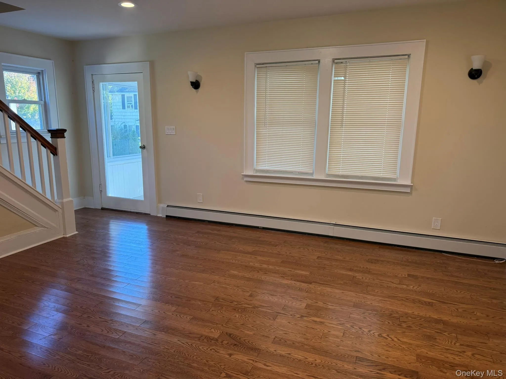 6 Red Brook Terrace, North Hempstead, NY, 3 Bedroom Bedrooms, 7 Room Rooms,1 BathroomBathrooms,Residential Lease,For Rent,Red Brook,0,1060980 6 Red Brook Terrace, North Hempstead, NY, 3 Bedroom Bedrooms, 7 Room Rooms,1 BathroomBathrooms,Residential Lease,For Rent,Red Brook,0,1060980