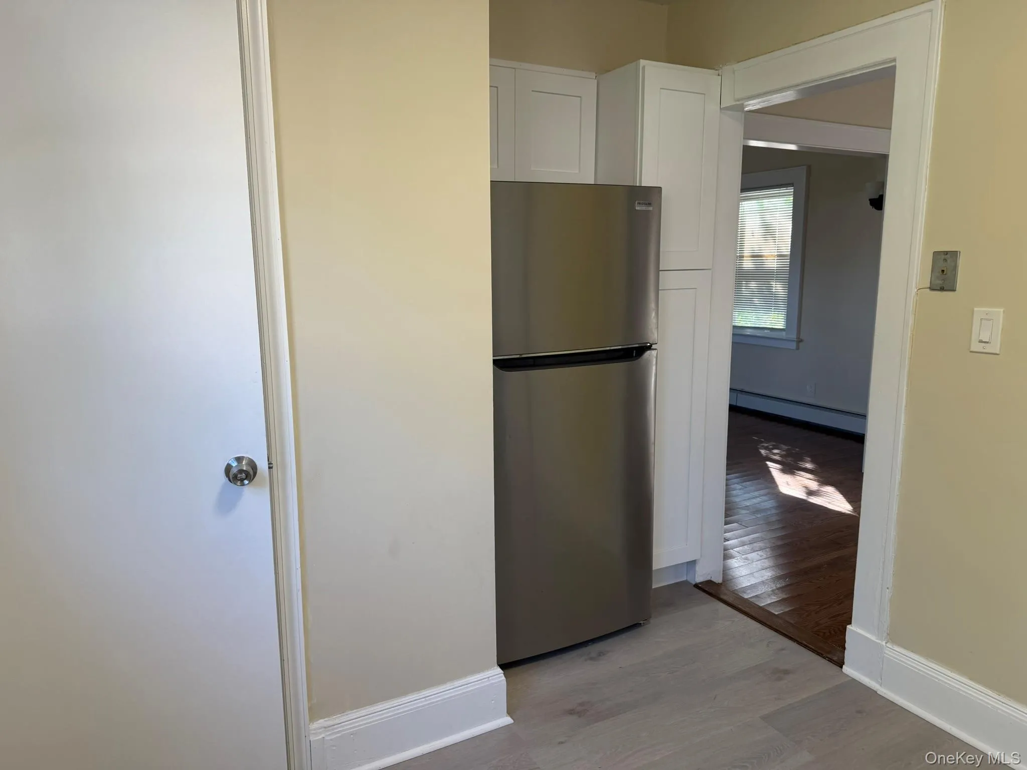 6 Red Brook Terrace, North Hempstead, NY, 3 Bedroom Bedrooms, 7 Room Rooms,1 BathroomBathrooms,Residential Lease,For Rent,Red Brook,0,1060980 6 Red Brook Terrace, North Hempstead, NY, 3 Bedroom Bedrooms, 7 Room Rooms,1 BathroomBathrooms,Residential Lease,For Rent,Red Brook,0,1060980