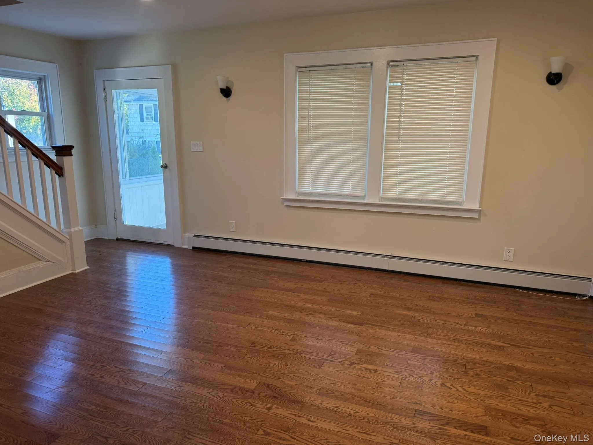 6 Red Brook Terrace, North Hempstead, NY, 3 Bedroom Bedrooms, 7 Room Rooms,1 BathroomBathrooms,Residential Lease,For Rent,Red Brook,0,1060980 6 Red Brook Terrace, North Hempstead, NY, 3 Bedroom Bedrooms, 7 Room Rooms,1 BathroomBathrooms,Residential Lease,For Rent,Red Brook,0,1060980
