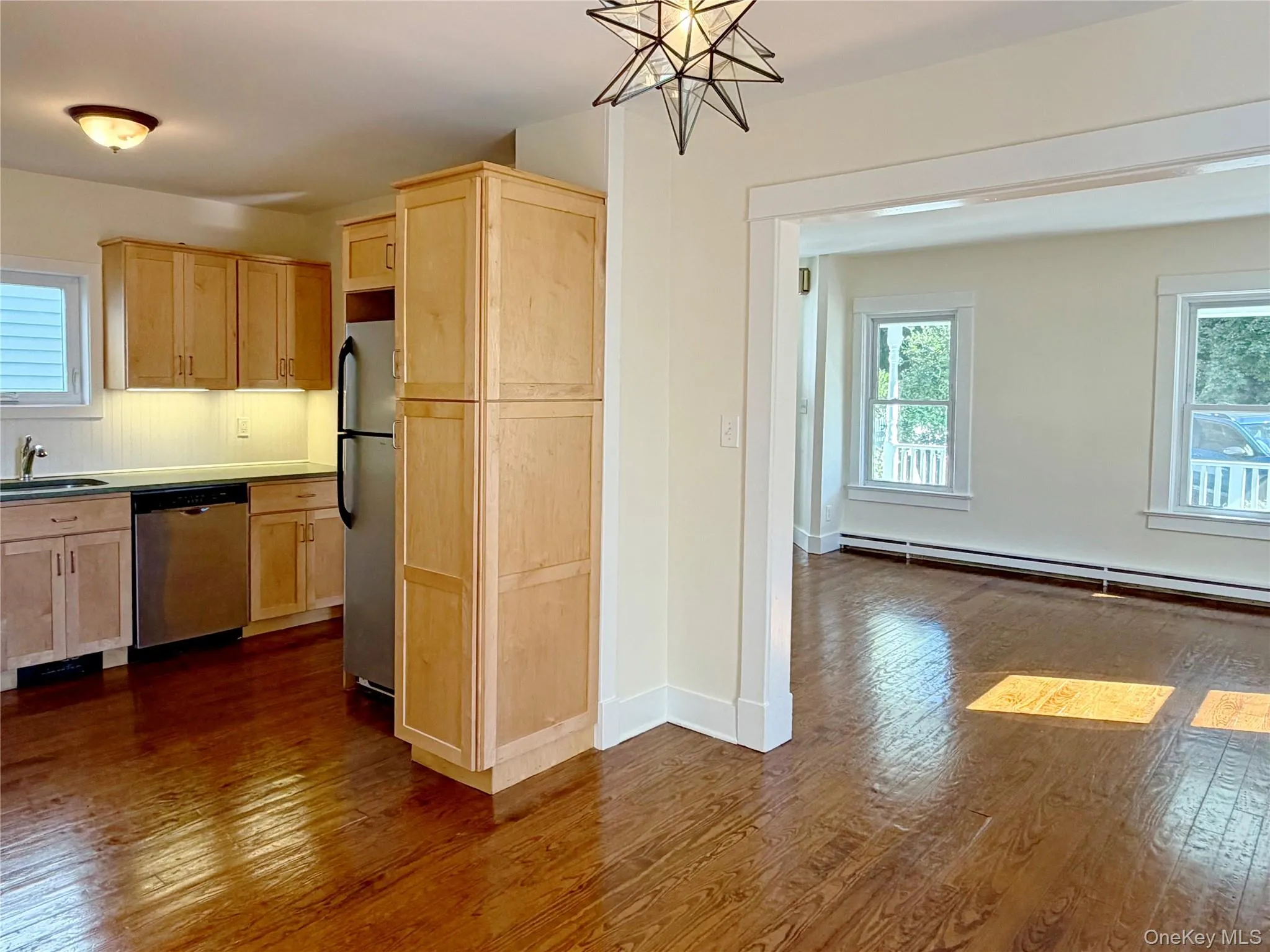 92 School Street, Oyster Bay, NY, 3 Bedrooms Bedrooms, 8 Rooms Rooms,1 BathroomBathrooms,Residential,For Rent,School,0,1060982 92 School Street, Oyster Bay, NY, 3 Bedrooms Bedrooms, 8 Rooms Rooms,1 BathroomBathrooms,Residential,For Rent,School,0,1060982