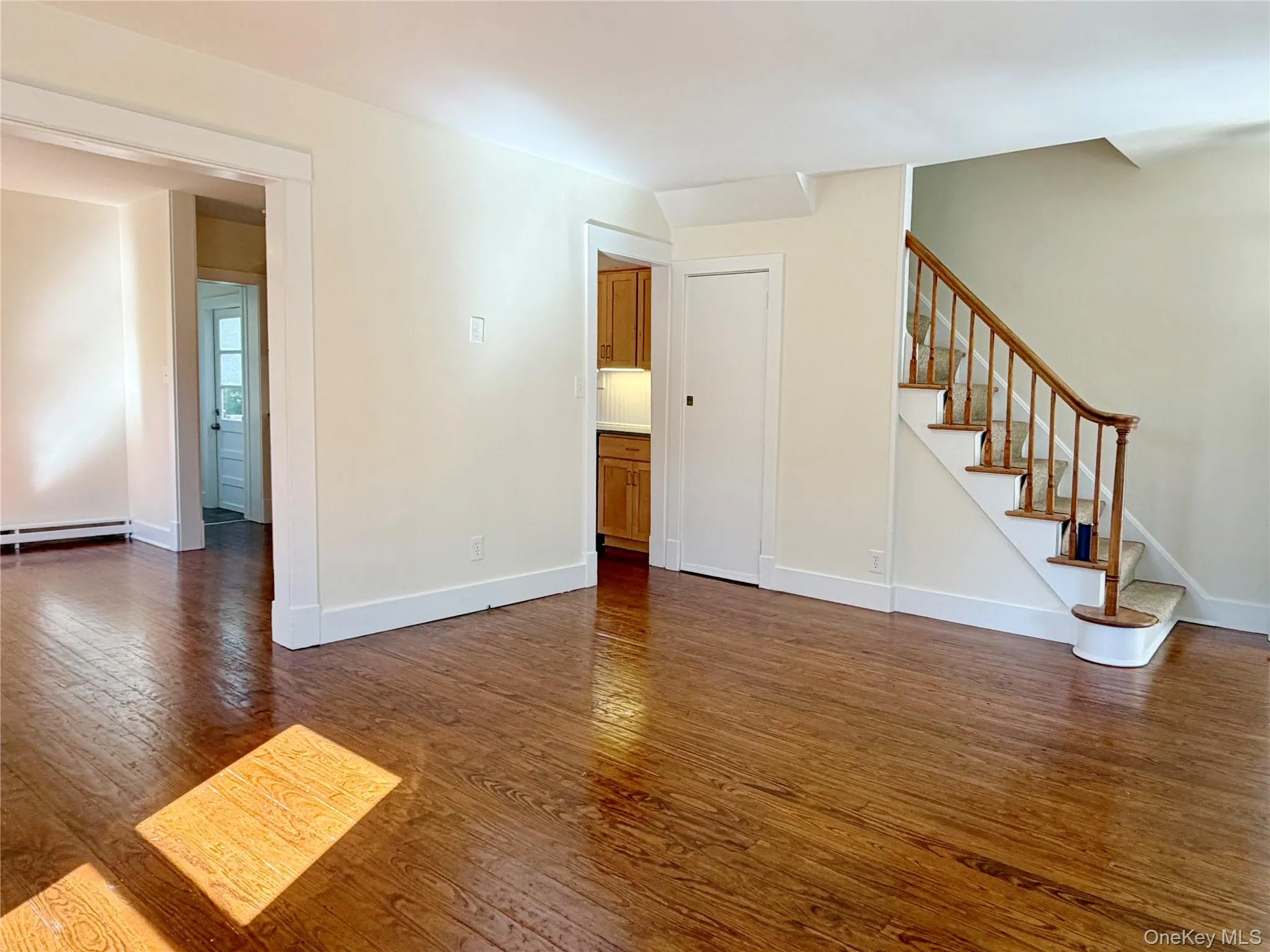 92 School Street, Oyster Bay, NY, 3 Bedrooms Bedrooms, 8 Rooms Rooms,1 BathroomBathrooms,Residential,For Rent,School,0,1060982 92 School Street, Oyster Bay, NY, 3 Bedrooms Bedrooms, 8 Rooms Rooms,1 BathroomBathrooms,Residential,For Rent,School,0,1060982