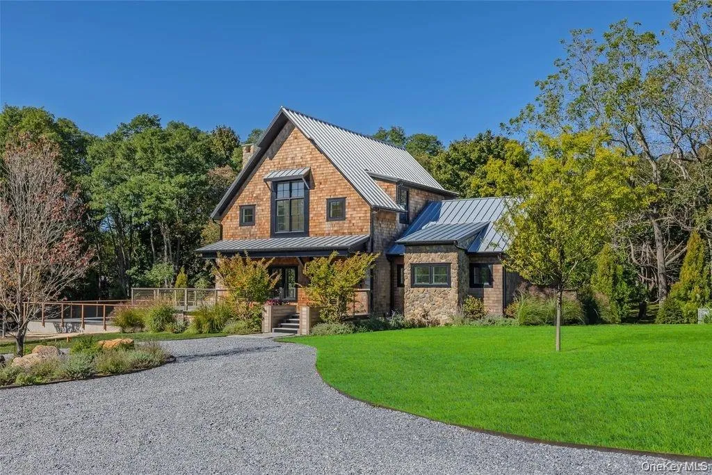 141A North Ferry Road, Shelter Island, NY , With , 3 Bedroom , and , 9 Room , 3 Bathroom , For , Residential Lease , For Rent , 1060991 , MLSID,1060991 141A North Ferry Road, Shelter Island, NY , With , 3 Bedroom , and , 9 Room , 3 Bathroom , For , Residential Lease , For Rent , 1060991 , MLSID,1060991