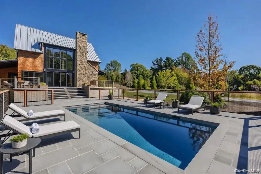 141A North Ferry Road, Shelter Island, NY , With , 3 Bedroom , and , 9 Room , 3 Bathroom , For , Residential Lease , For Rent , 1060991 , MLSID,1060991 141A North Ferry Road, Shelter Island, NY , With , 3 Bedroom , and , 9 Room , 3 Bathroom , For , Residential Lease , For Rent , 1060991 , MLSID,1060991