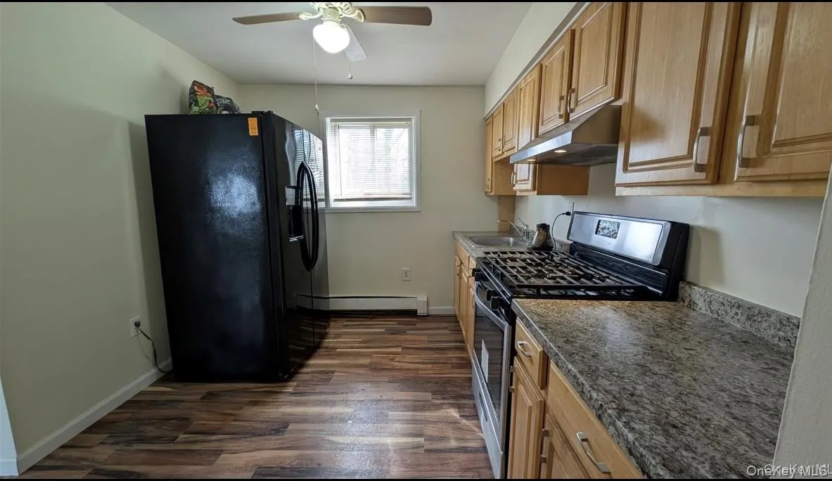 2 Mountain Ave, Middletown, NY, 2 Bedroom Bedrooms, 5 Room Rooms,1 BathroomBathrooms,Residential Lease,For Rent,Mountain Ave,0,1060994 2 Mountain Ave, Middletown, NY, 2 Bedroom Bedrooms, 5 Room Rooms,1 BathroomBathrooms,Residential Lease,For Rent,Mountain Ave,0,1060994