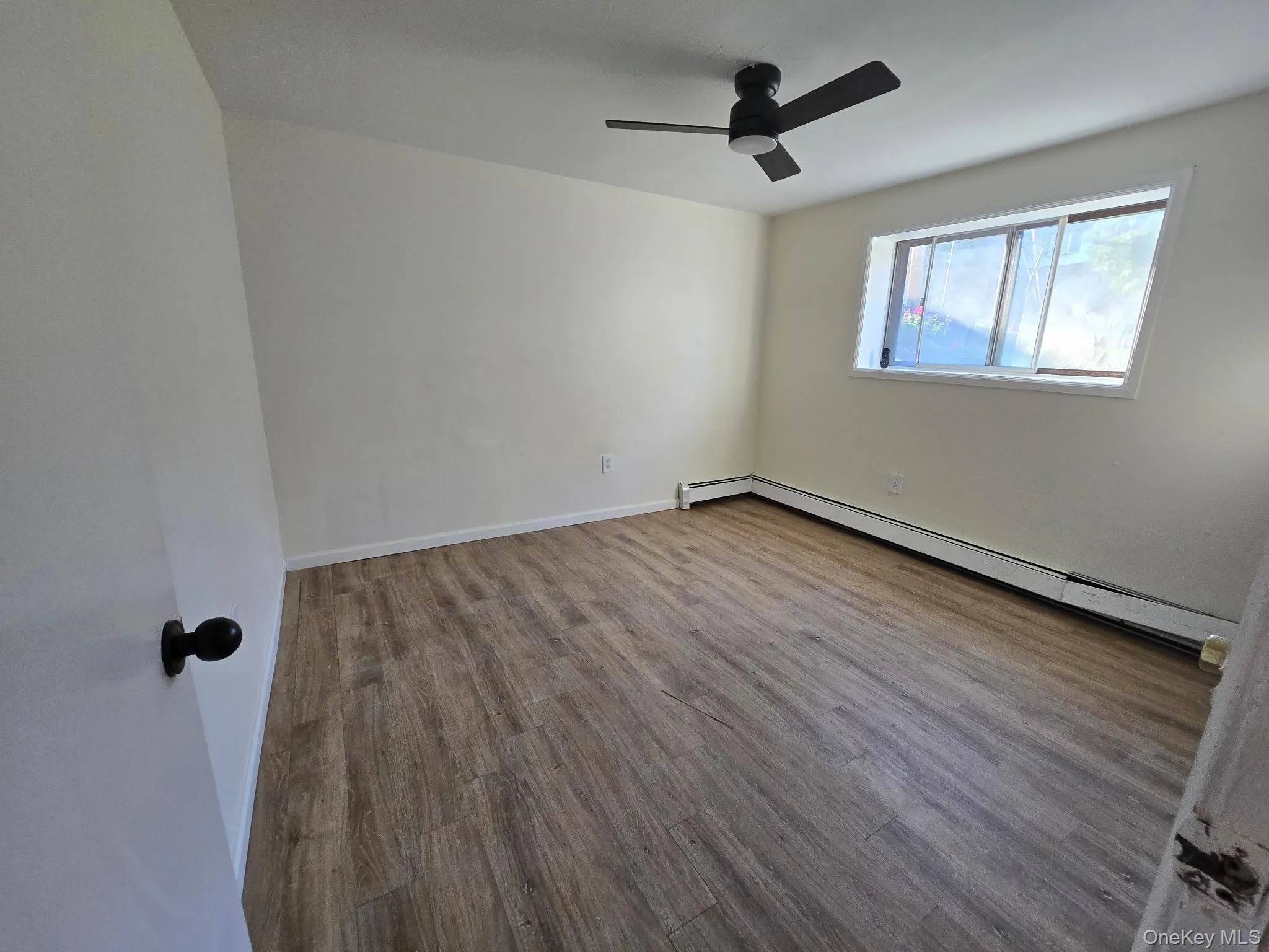 2 Mountain Ave, Middletown, NY, 2 Bedrooms Bedrooms, 5 Rooms Rooms,1 BathroomBathrooms,Residential Lease,For Rent,Mountain Ave,0,1060994 2 Mountain Ave, Middletown, NY, 2 Bedrooms Bedrooms, 5 Rooms Rooms,1 BathroomBathrooms,Residential Lease,For Rent,Mountain Ave,0,1060994