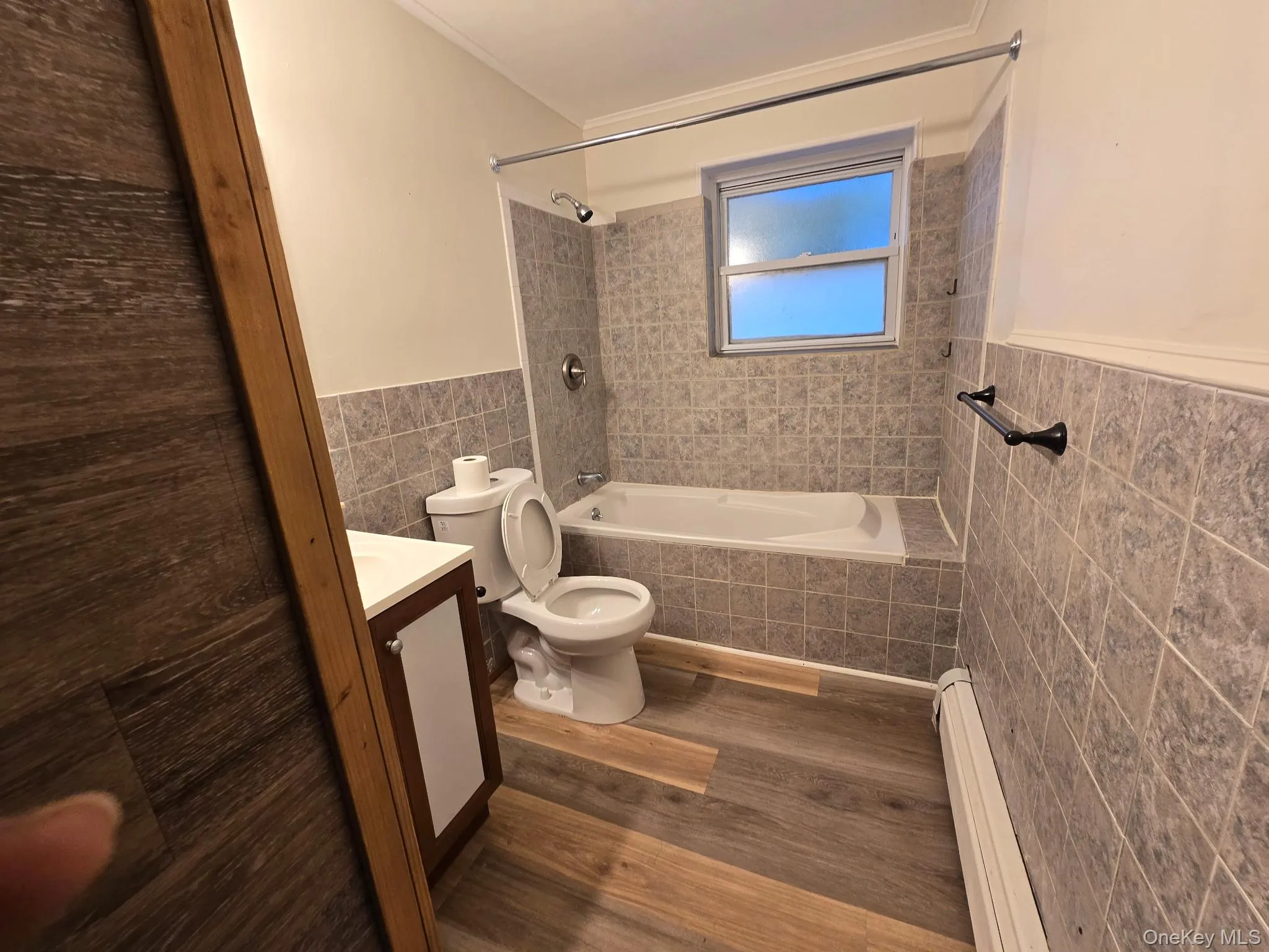 2 Mountain Ave, Middletown, NY, 2 Bedrooms Bedrooms, 5 Rooms Rooms,1 BathroomBathrooms,Residential Lease,For Rent,Mountain Ave,0,1060994 2 Mountain Ave, Middletown, NY, 2 Bedrooms Bedrooms, 5 Rooms Rooms,1 BathroomBathrooms,Residential Lease,For Rent,Mountain Ave,0,1060994