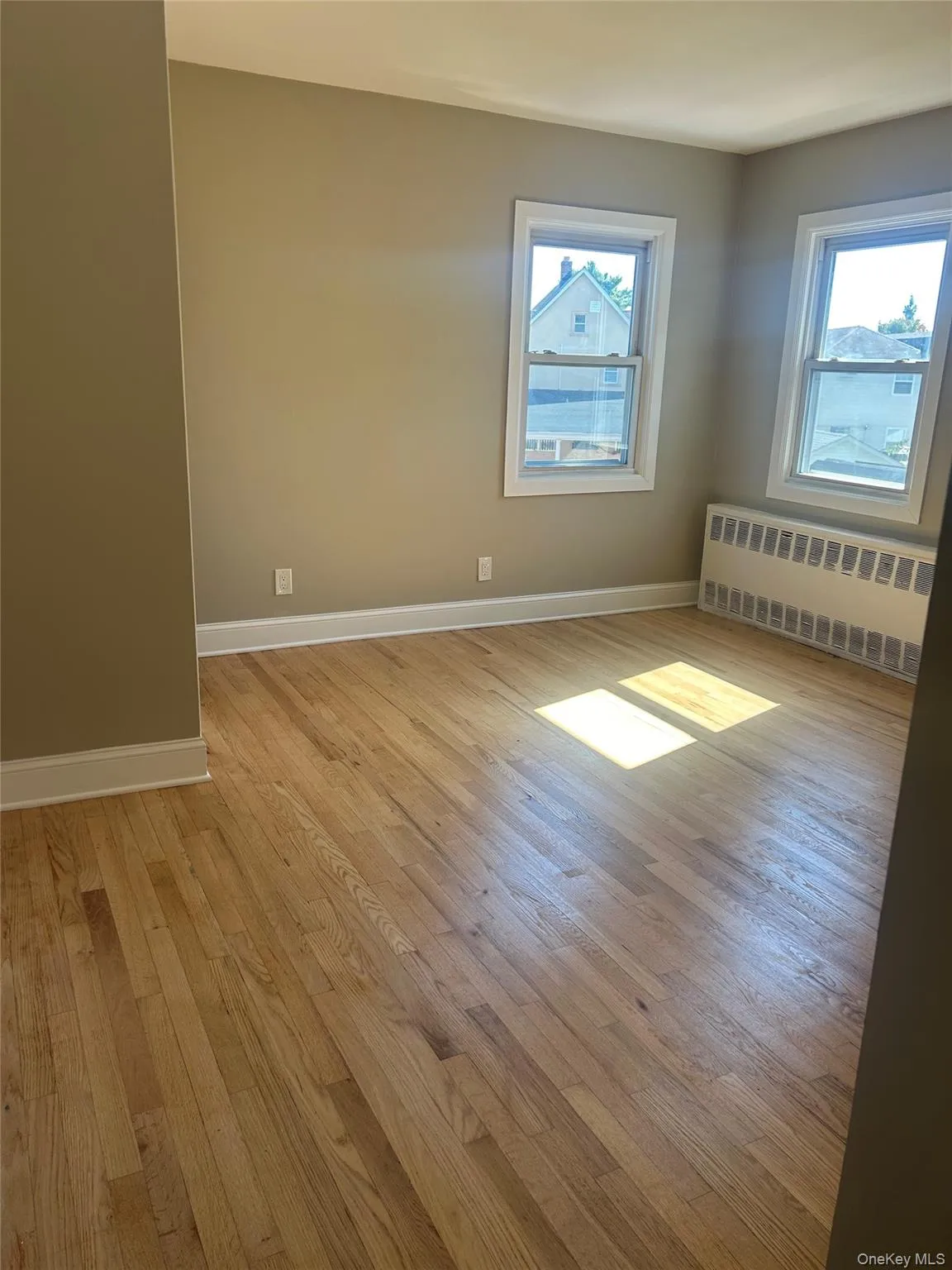 14001 243rd Street, New York, NY, 3 Bedrooms Bedrooms, 7 Rooms Rooms,1 BathroomBathrooms,Residential Lease,For Rent,243rd,0,1061000 14001 243rd Street, New York, NY, 3 Bedrooms Bedrooms, 7 Rooms Rooms,1 BathroomBathrooms,Residential Lease,For Rent,243rd,0,1061000
