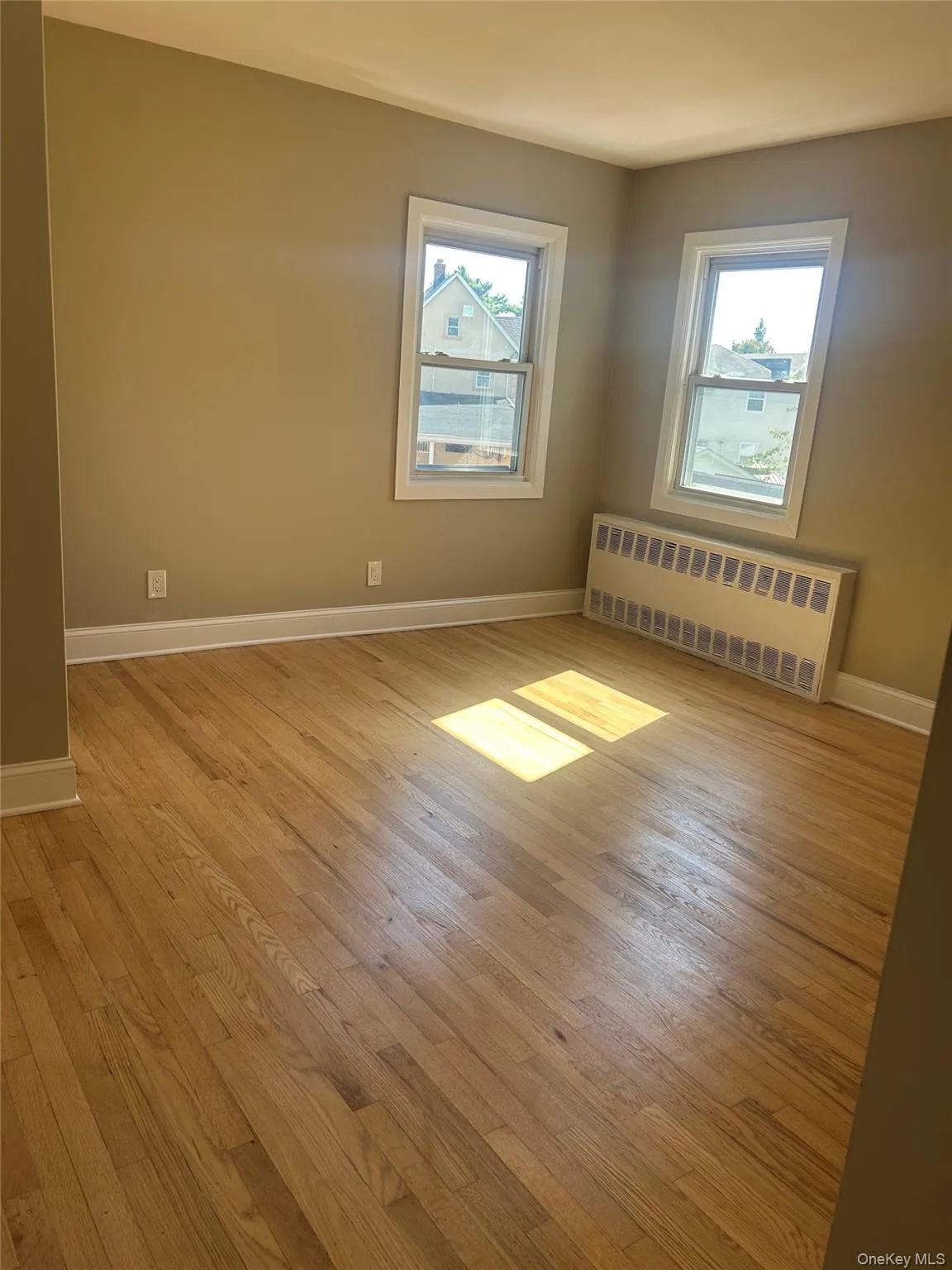 14001 243rd Street, New York, NY, 3 Bedrooms Bedrooms, 7 Rooms Rooms,1 BathroomBathrooms,Residential Lease,For Rent,243rd,0,1061000 14001 243rd Street, New York, NY, 3 Bedrooms Bedrooms, 7 Rooms Rooms,1 BathroomBathrooms,Residential Lease,For Rent,243rd,0,1061000