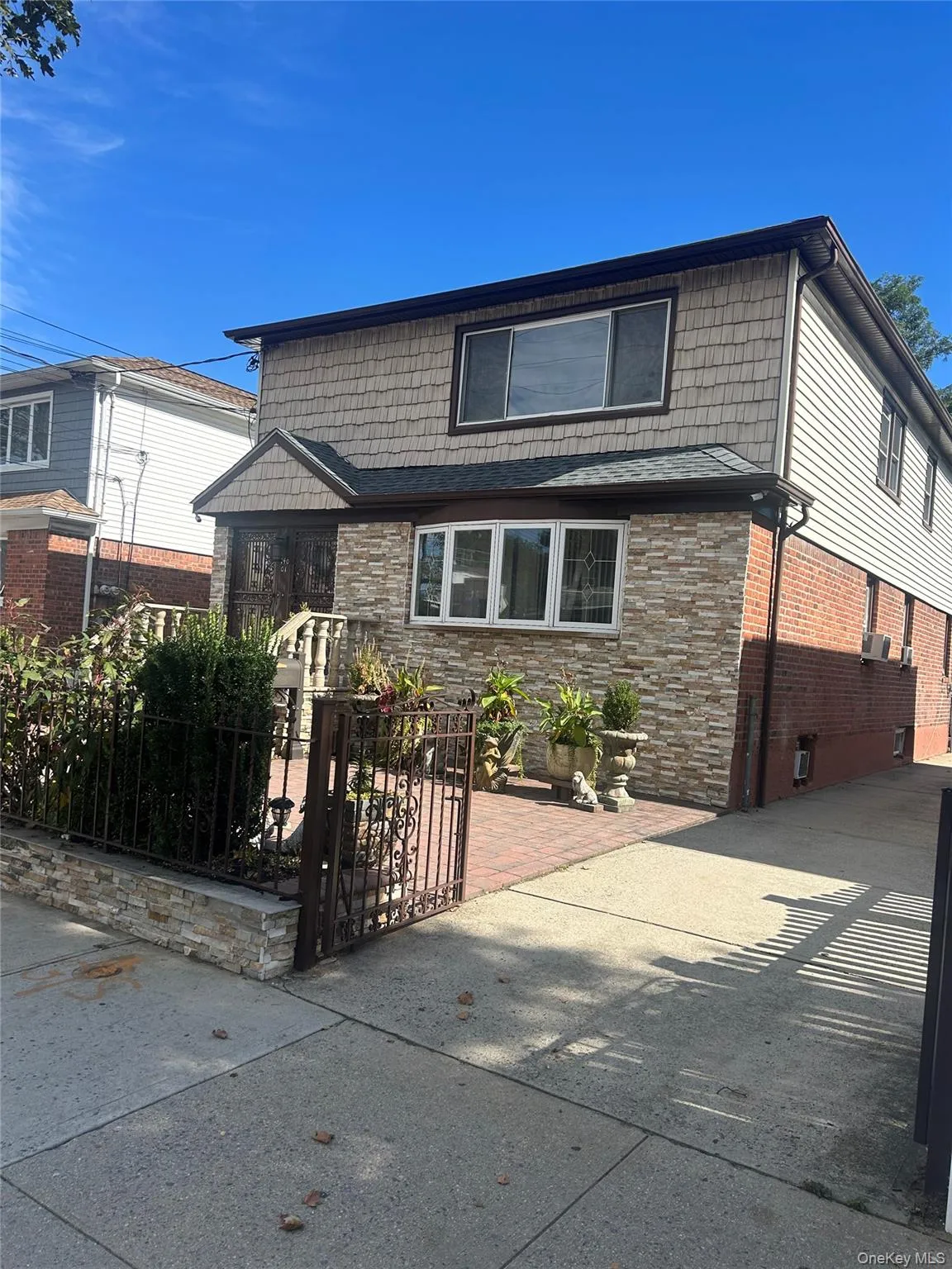 14001 243rd Street, New York, NY, 3 Bedrooms Bedrooms, 7 Rooms Rooms,1 BathroomBathrooms,Residential Lease,For Rent,243rd,0,1061000 14001 243rd Street, New York, NY, 3 Bedrooms Bedrooms, 7 Rooms Rooms,1 BathroomBathrooms,Residential Lease,For Rent,243rd,0,1061000