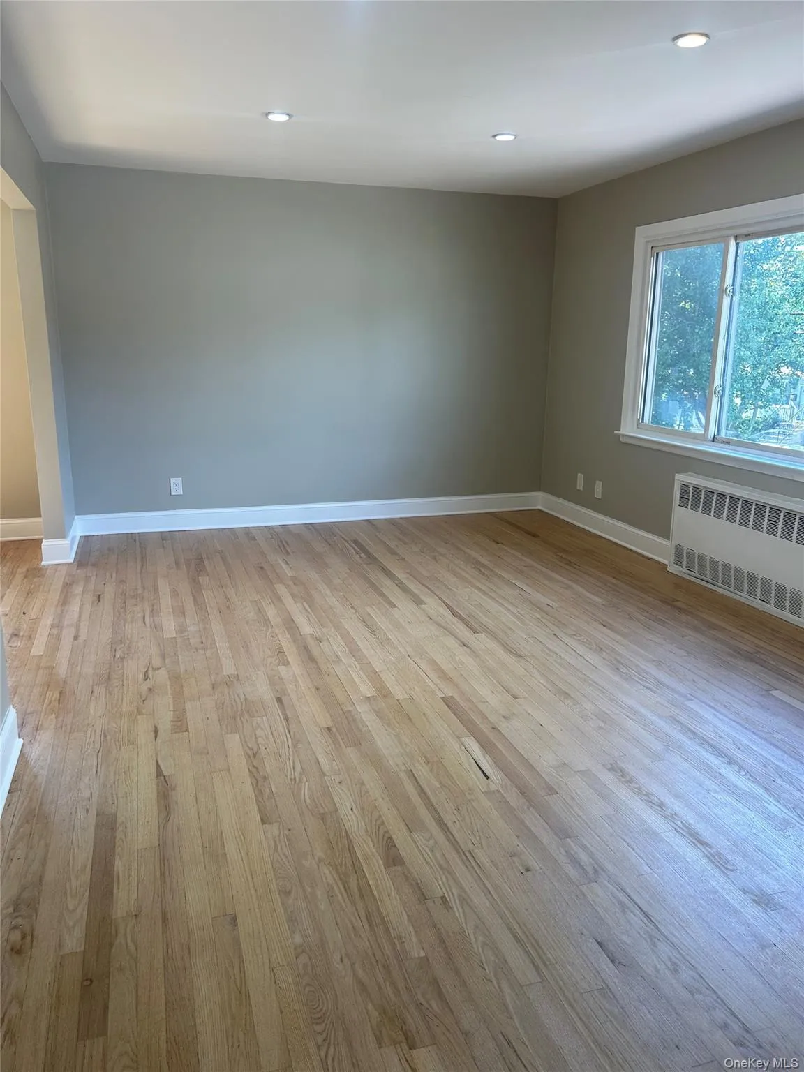 14001 243rd Street, New York, NY, 3 Bedrooms Bedrooms, 7 Rooms Rooms,1 BathroomBathrooms,Residential Lease,For Rent,243rd,0,1061000 14001 243rd Street, New York, NY, 3 Bedrooms Bedrooms, 7 Rooms Rooms,1 BathroomBathrooms,Residential Lease,For Rent,243rd,0,1061000