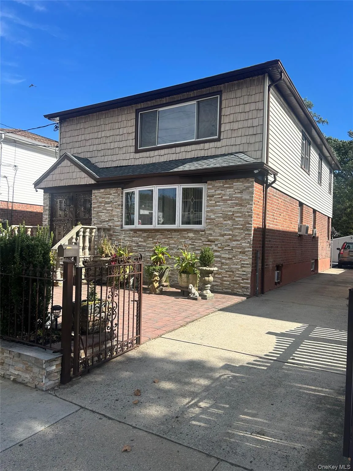 14001 243rd Street, New York, NY, 3 Bedrooms Bedrooms, 7 Rooms Rooms,1 BathroomBathrooms,Residential Lease,For Rent,243rd,0,1061000 14001 243rd Street, New York, NY, 3 Bedrooms Bedrooms, 7 Rooms Rooms,1 BathroomBathrooms,Residential Lease,For Rent,243rd,0,1061000