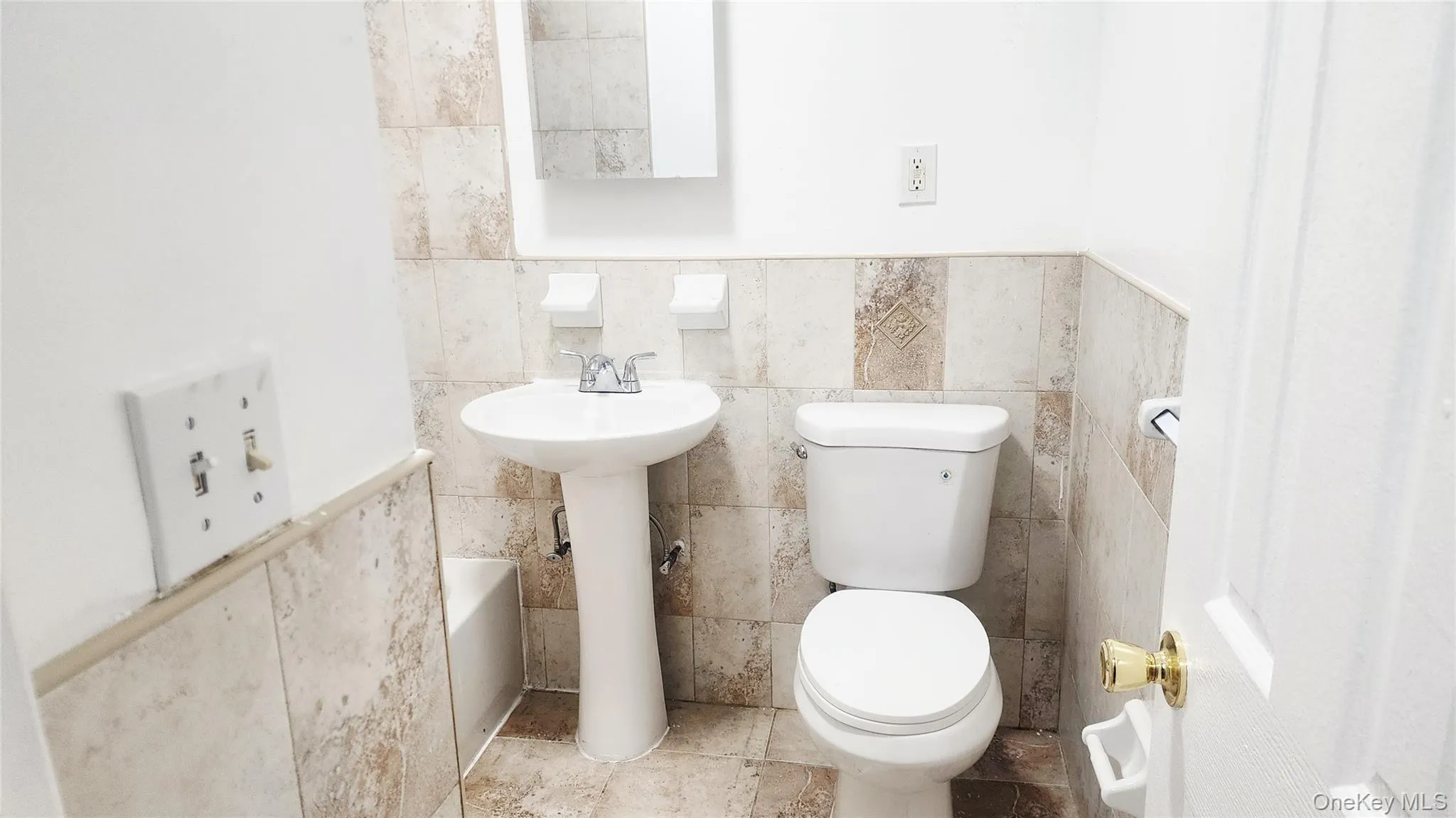 481 53rd Street, New York, NY, 3 Bedroom Bedrooms, 6 Room Rooms,2 BathroomBathrooms,Residential Lease,For Rent,53rd,0,1061010 481 53rd Street, New York, NY, 3 Bedroom Bedrooms, 6 Room Rooms,2 BathroomBathrooms,Residential Lease,For Rent,53rd,0,1061010